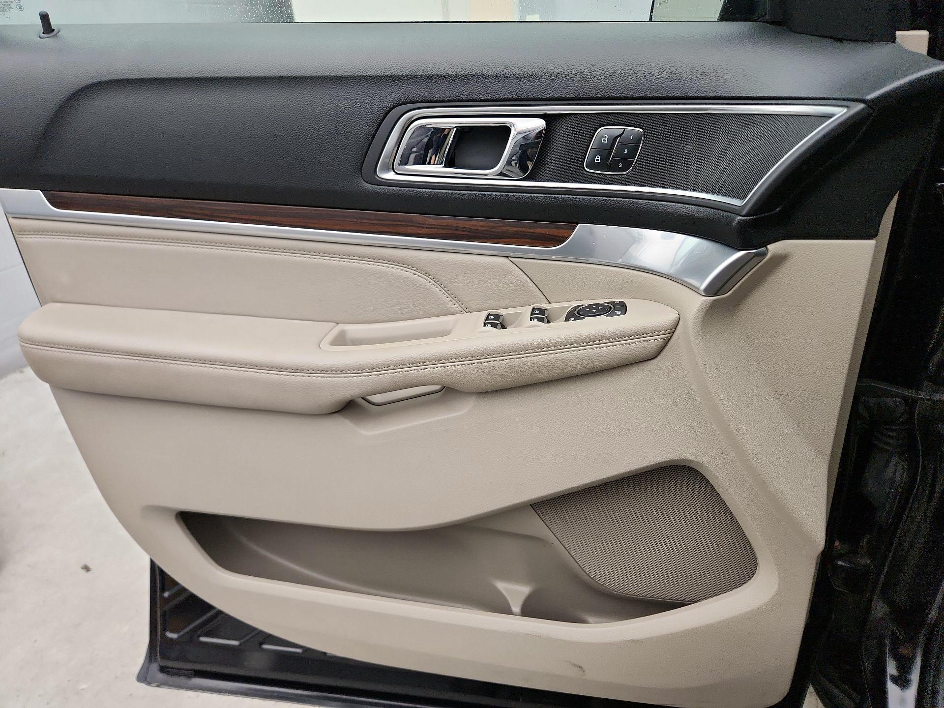 Thumbnail: 2018 Ford Explorer - 12