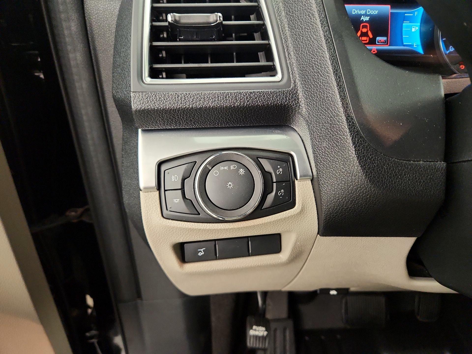 Thumbnail: 2018 Ford Explorer - 13