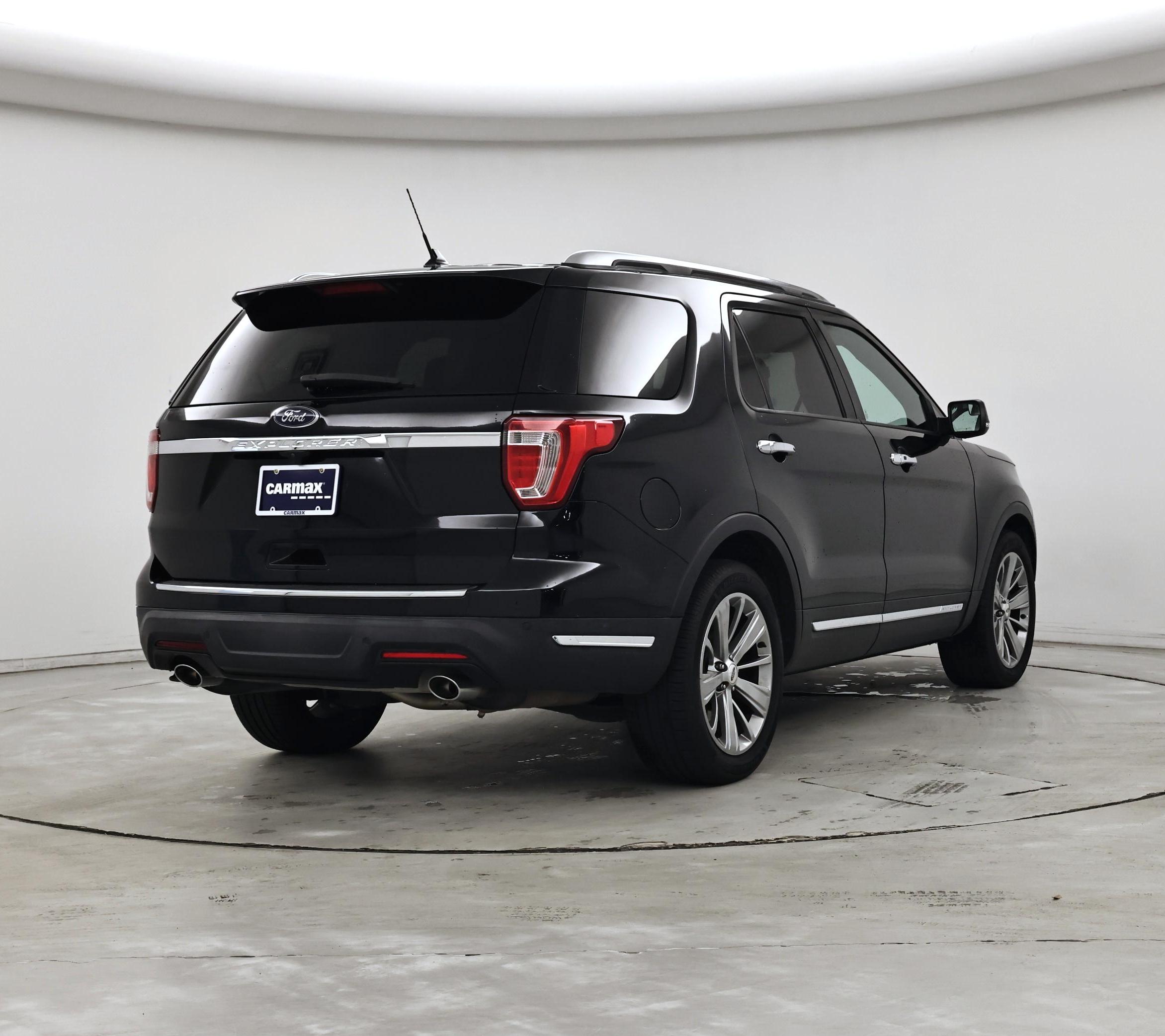 Thumbnail: 2018 Ford Explorer - 8