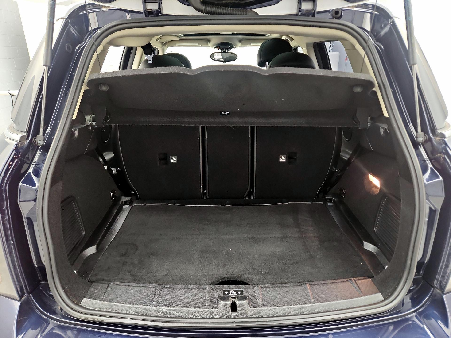 Thumbnail: 2016 MINI Cooper Countryman - 19