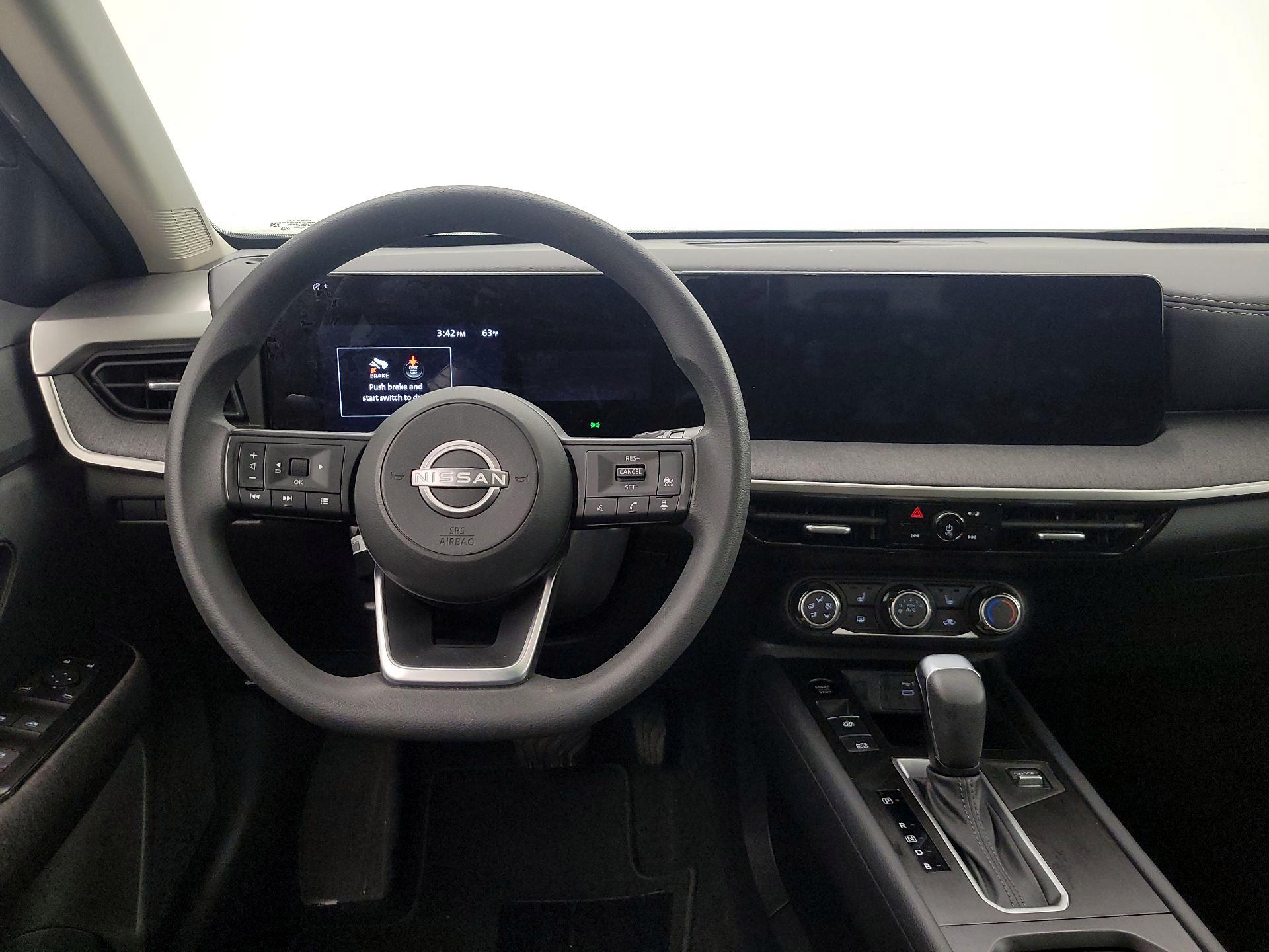 Thumbnail: 2025 Nissan Kicks - 10