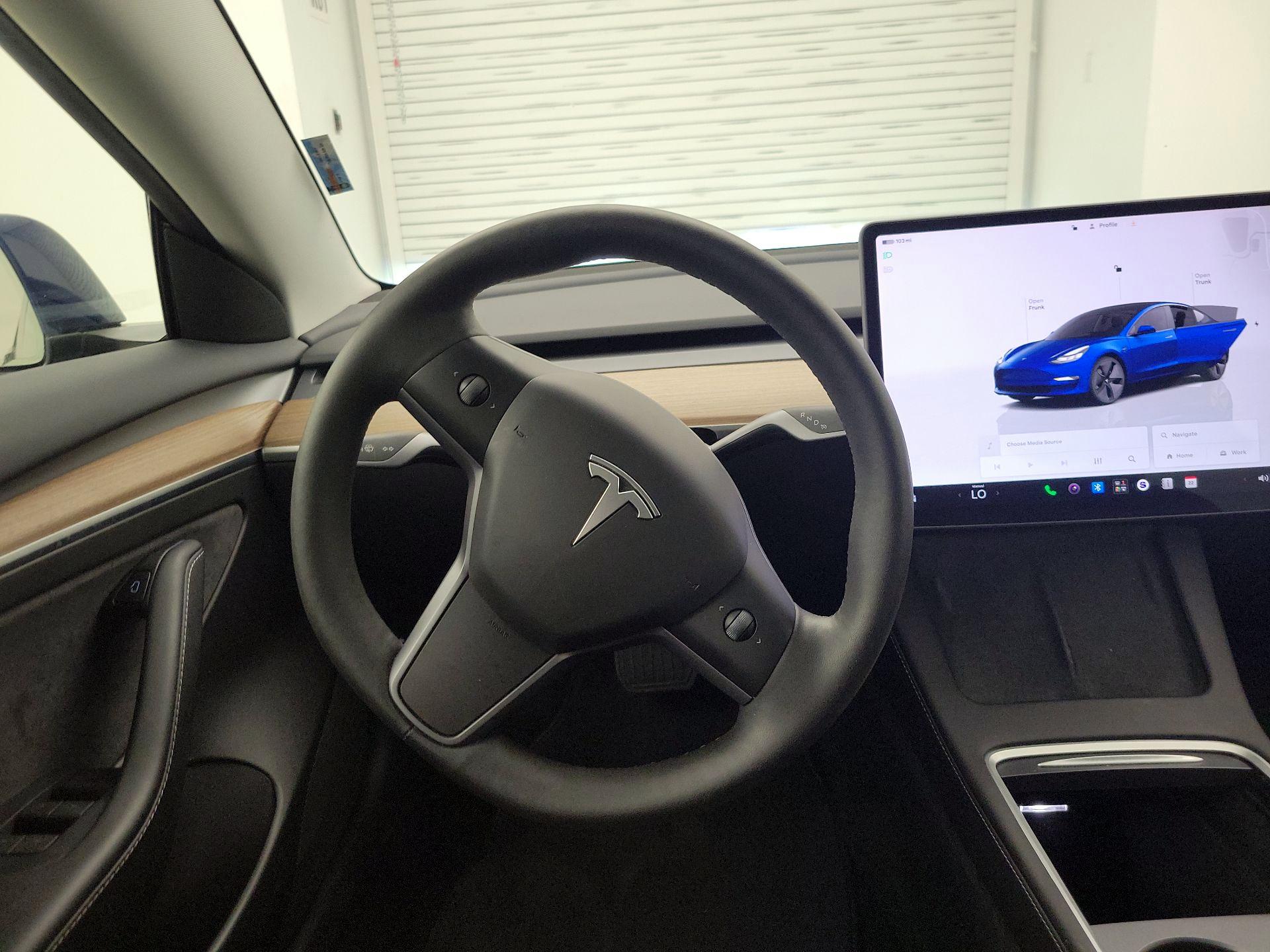 Thumbnail: 2023 Tesla Model 3 - 10