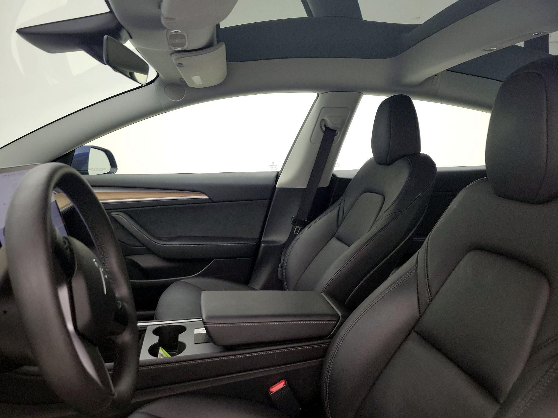 Thumbnail: 2023 Tesla Model 3 - 19