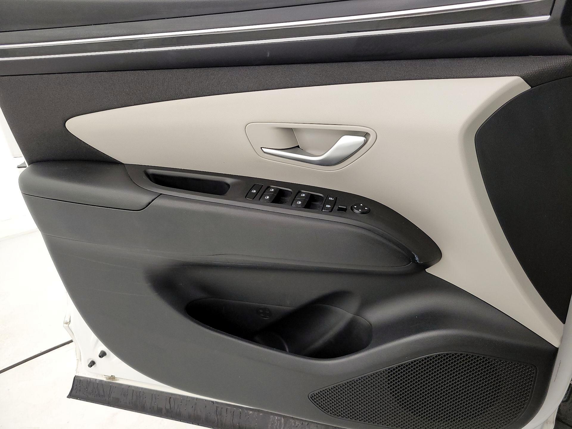 Thumbnail: 2023 Hyundai Tucson - 12