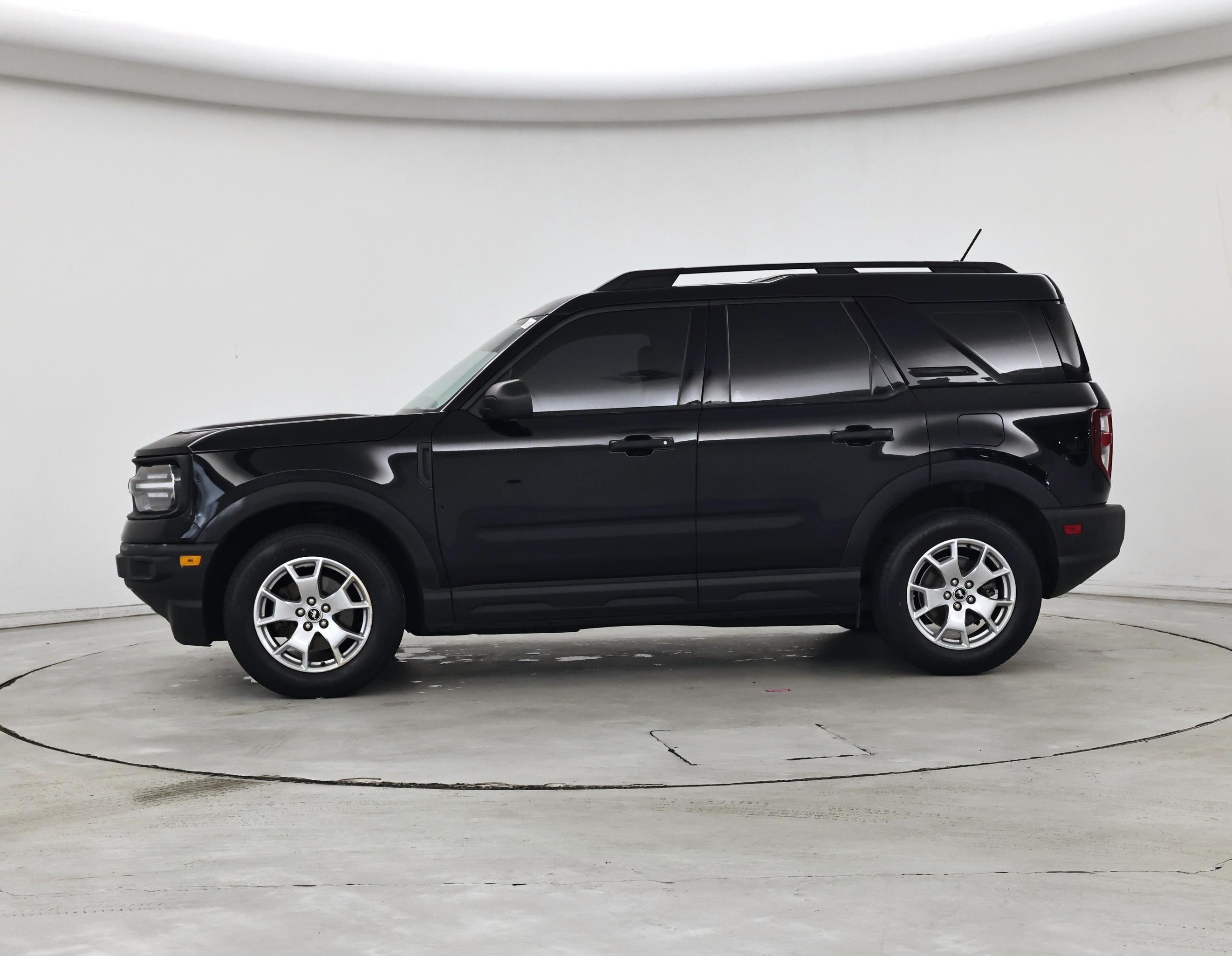 Thumbnail: 2021 Ford Bronco Sport - 3