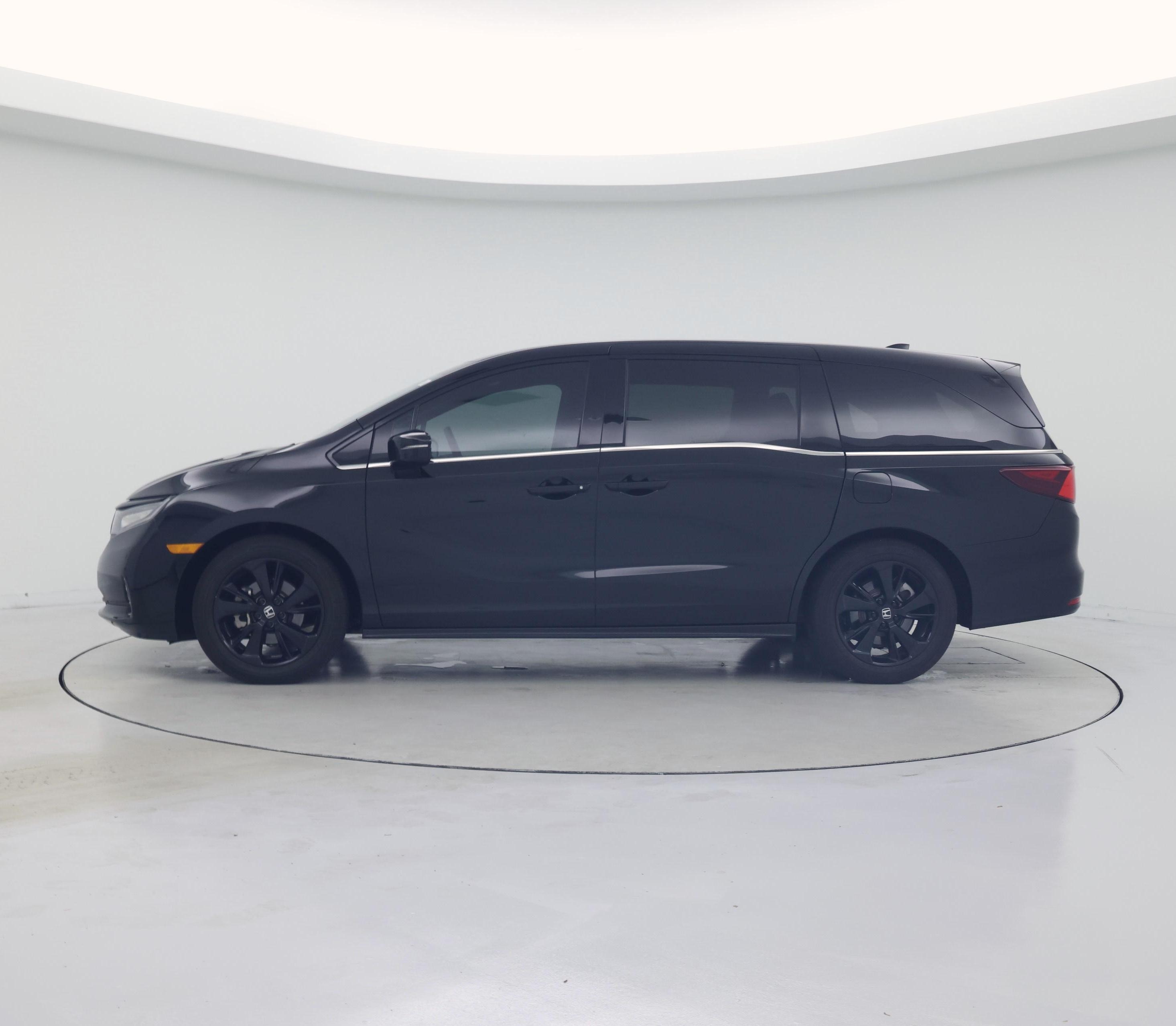 Thumbnail: 2024 Honda Odyssey - 3