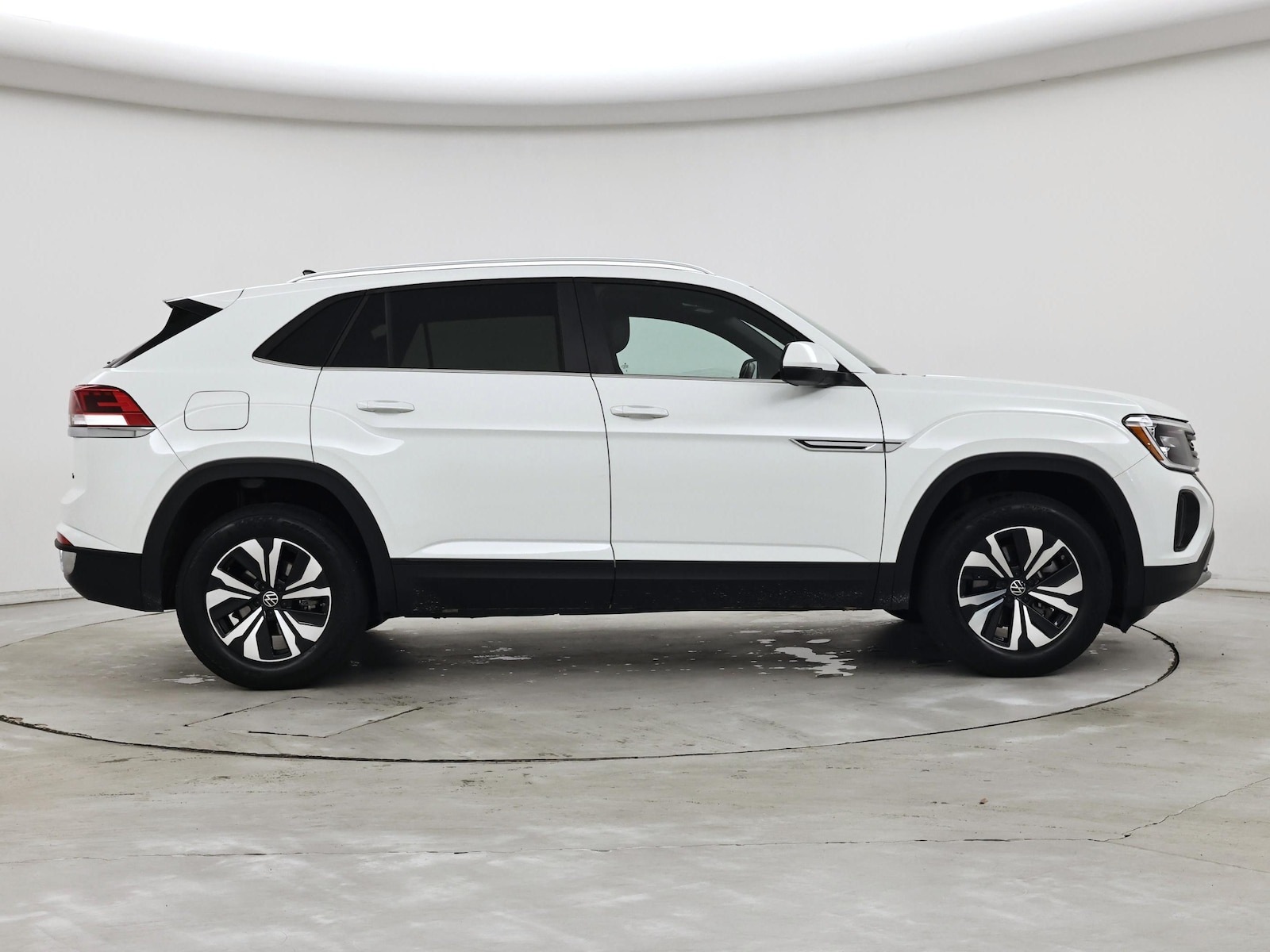 2025 Volkswagen Atlas Cross Sport SE - Photo 8