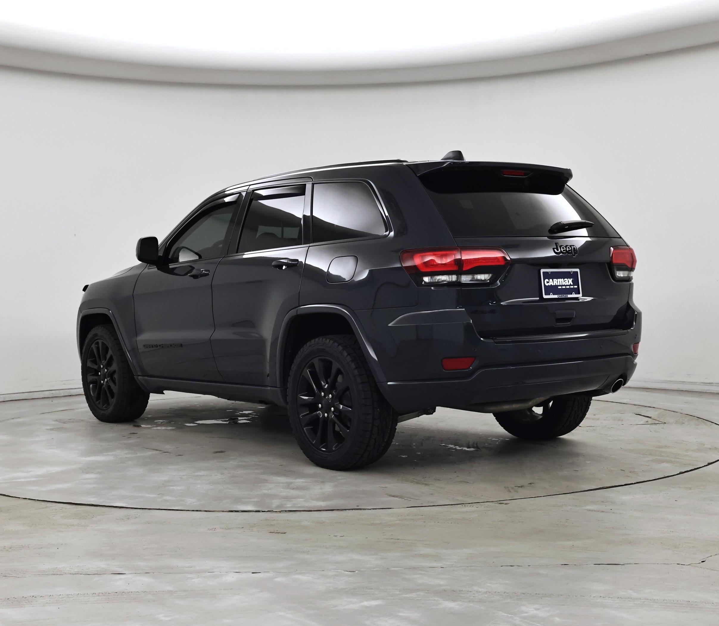 Thumbnail: 2018 Jeep Grand Cherokee - 2