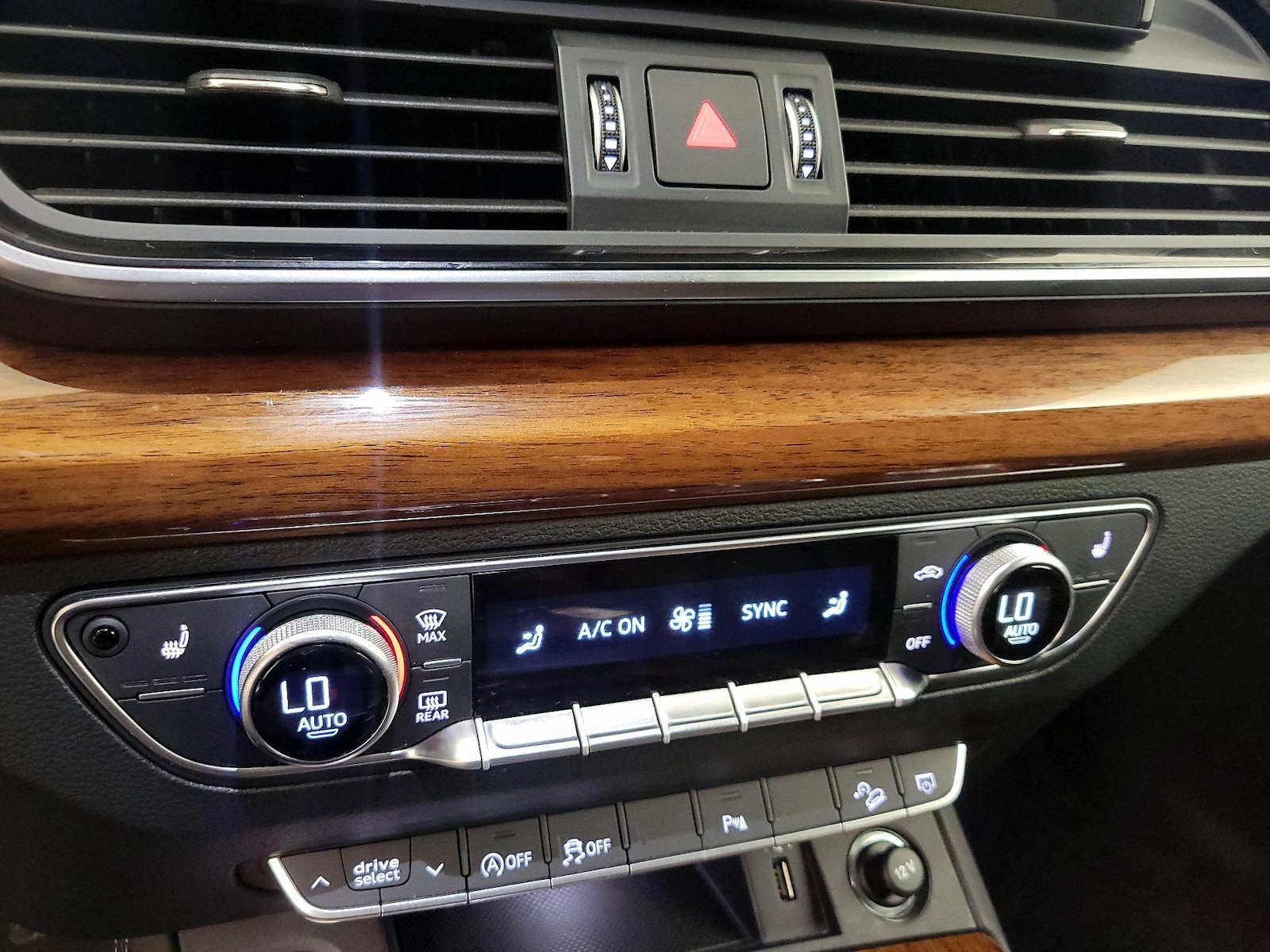 2023 Audi Q5 Premium Plus - Photo 17