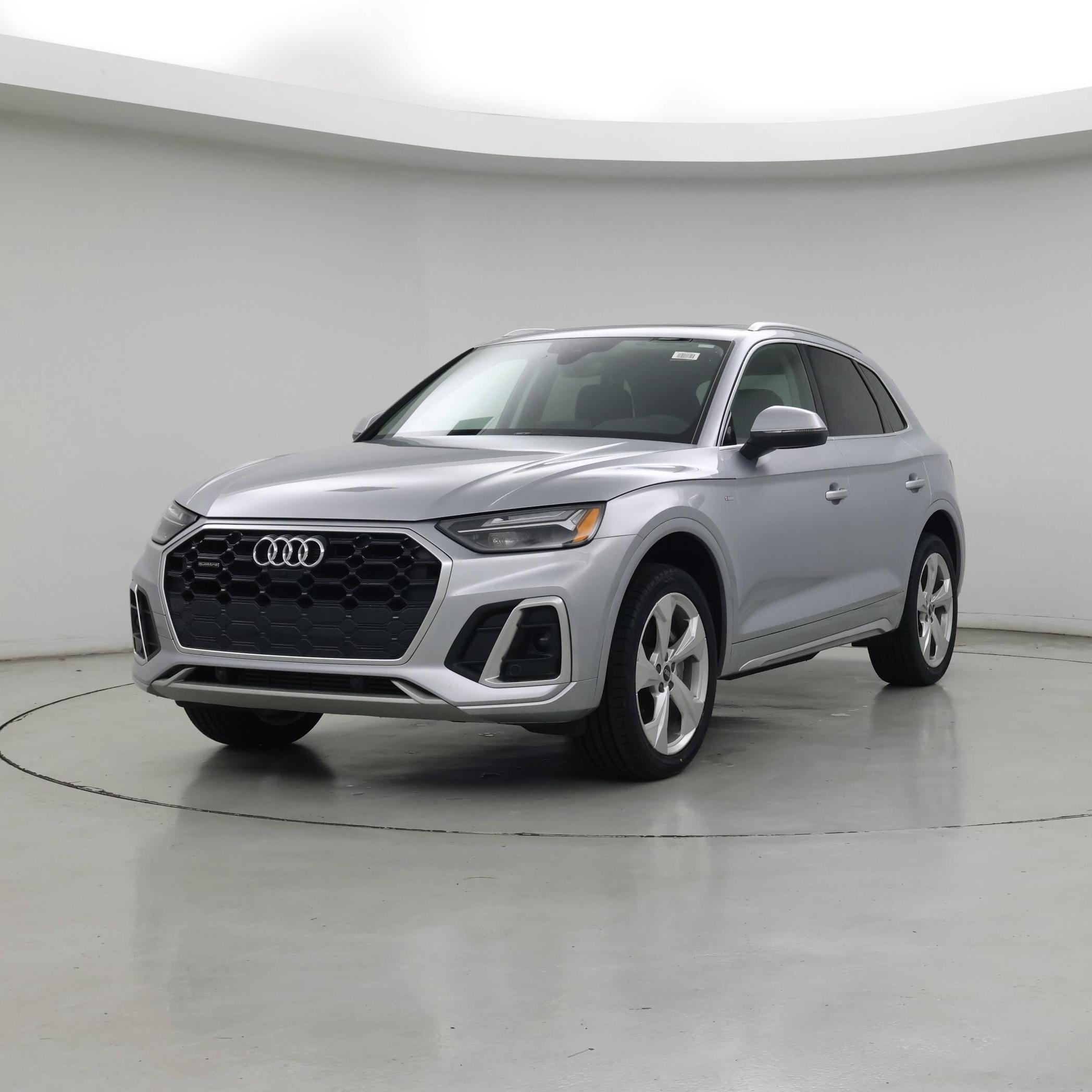 Thumbnail: 2023 Audi Q5 - 4