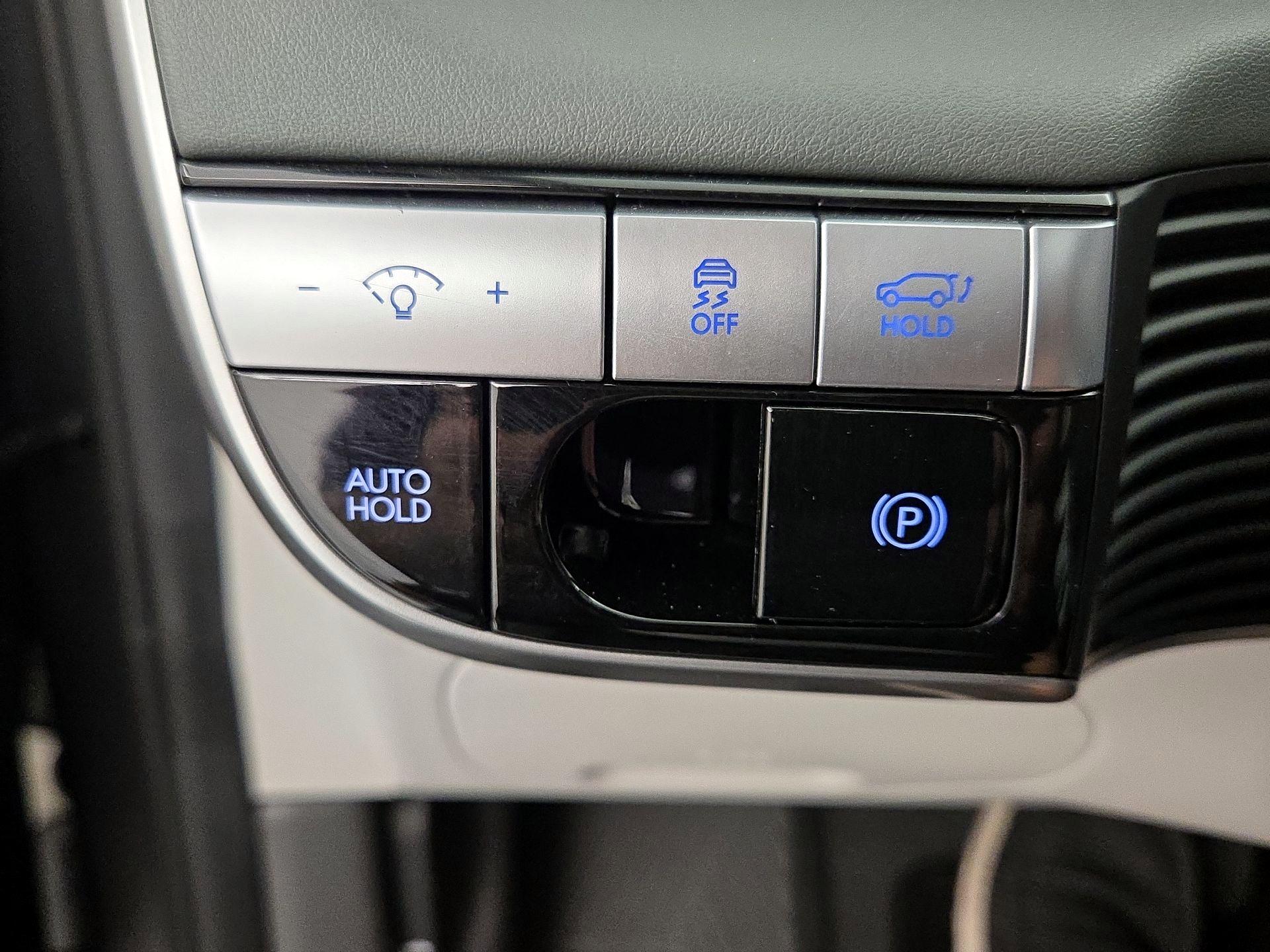 Thumbnail: 2023 Hyundai Ioniq 5 - 13