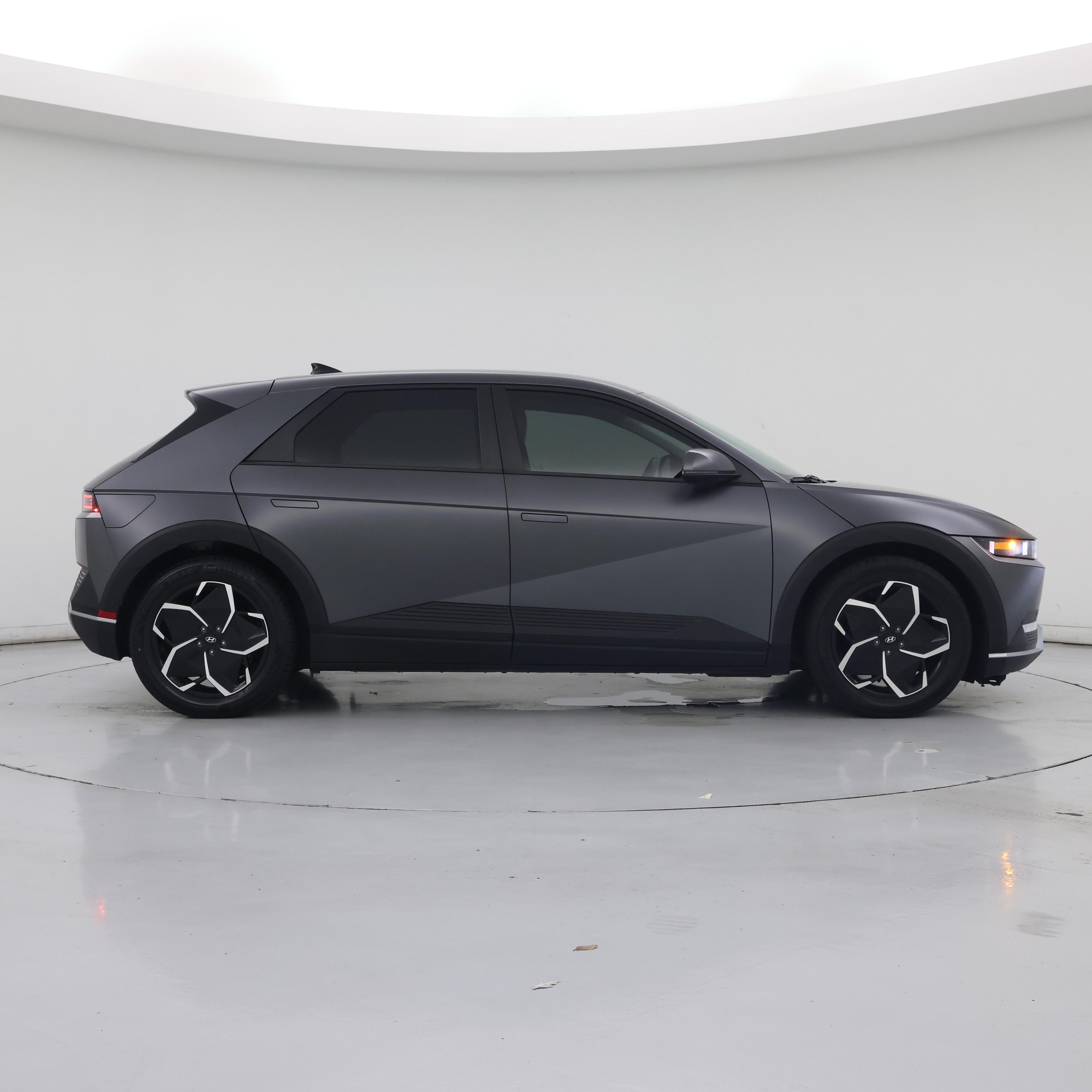 Thumbnail: 2023 Hyundai Ioniq 5 - 7