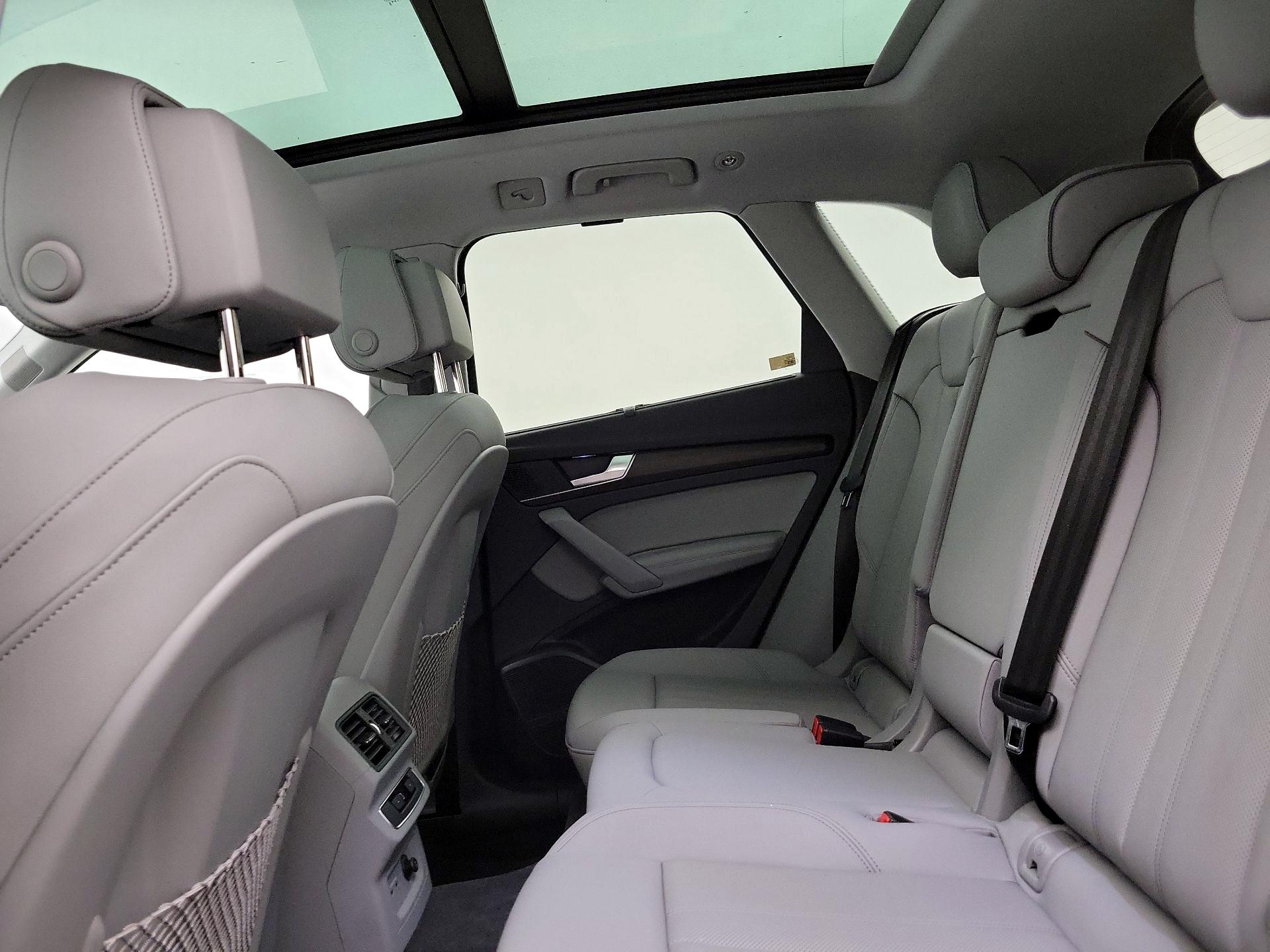 Thumbnail: 2023 Audi Q5 - 20