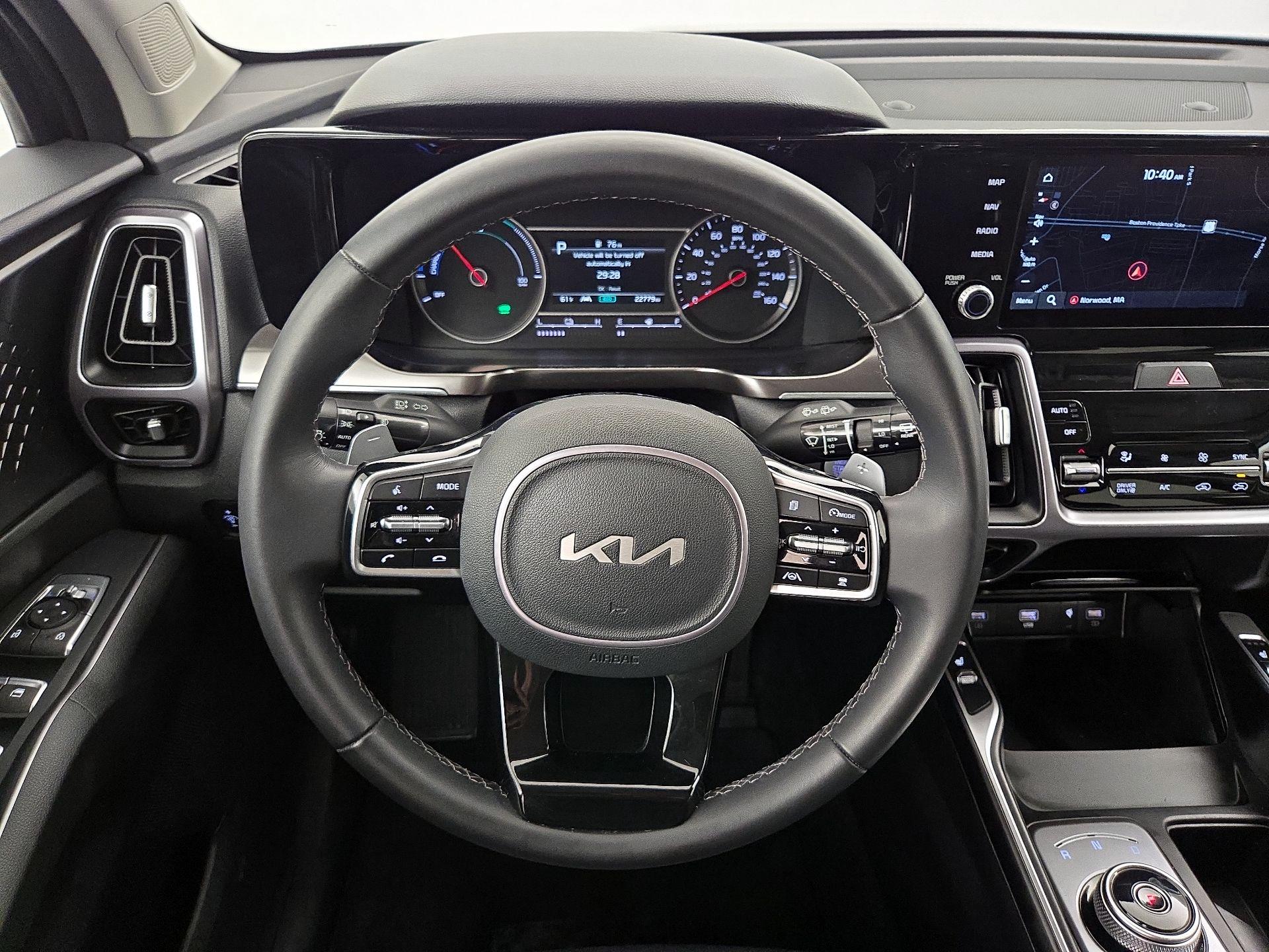 Thumbnail: 2023 Kia Sorento - 10