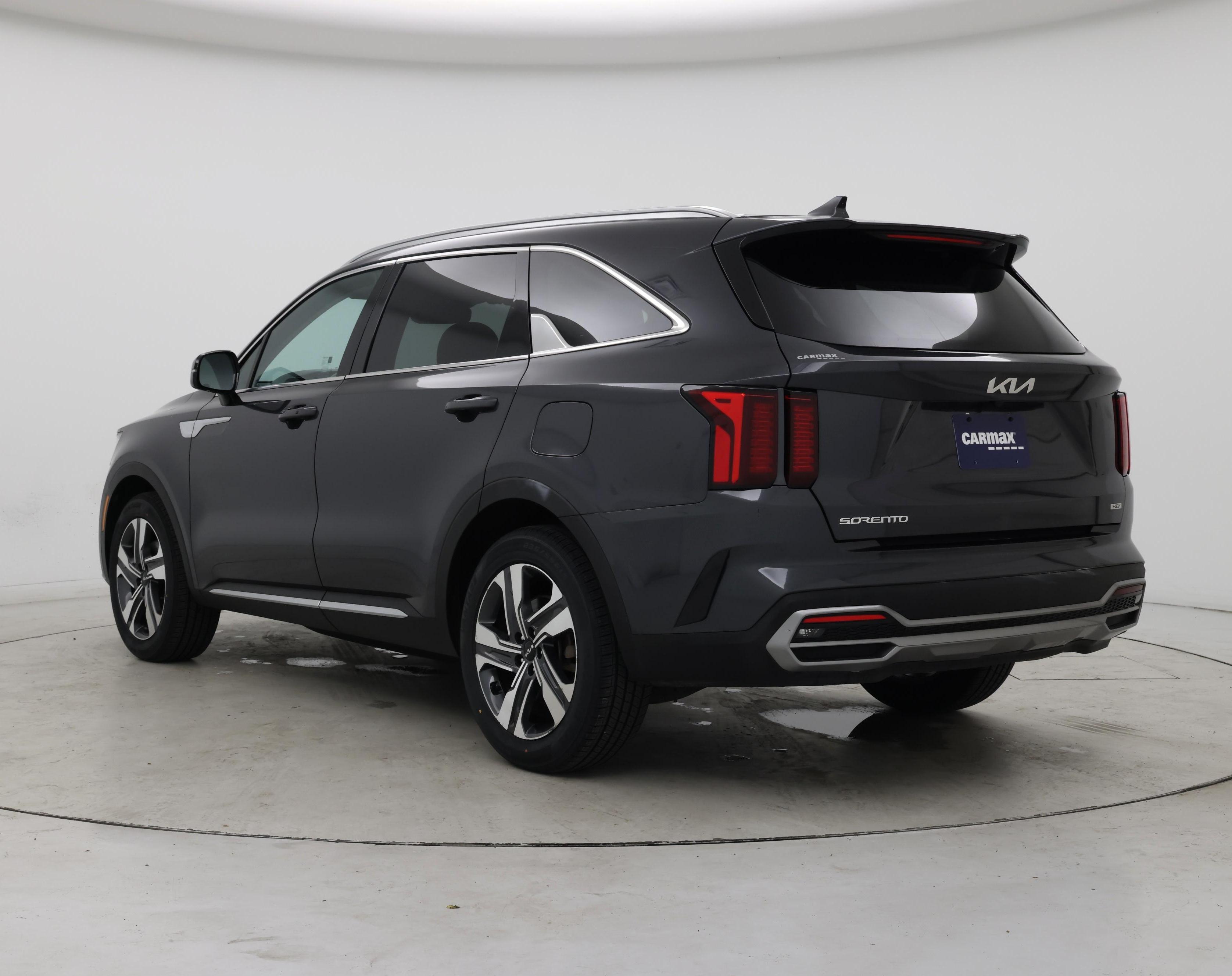 Thumbnail: 2023 Kia Sorento - 2