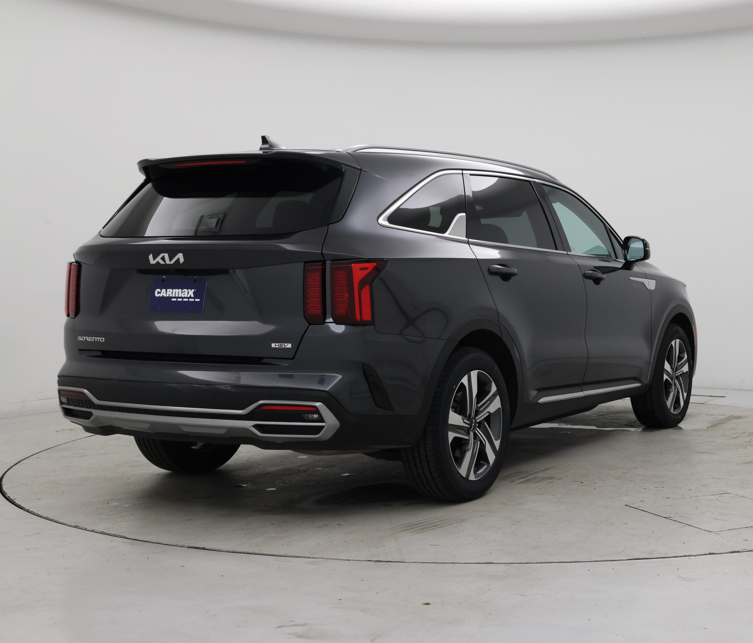 Thumbnail: 2023 Kia Sorento - 8