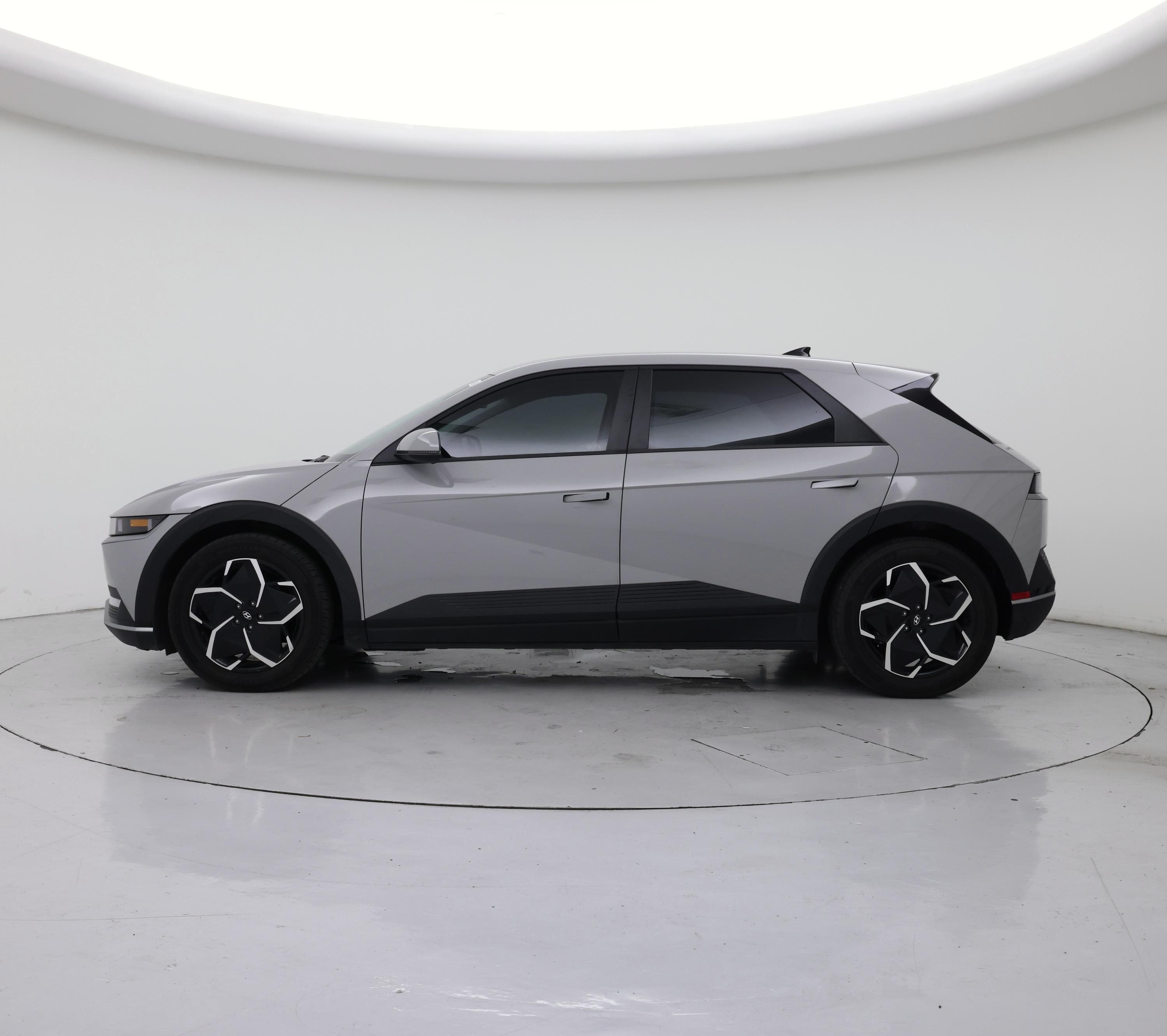 Thumbnail: 2024 Hyundai Ioniq 5 - 3