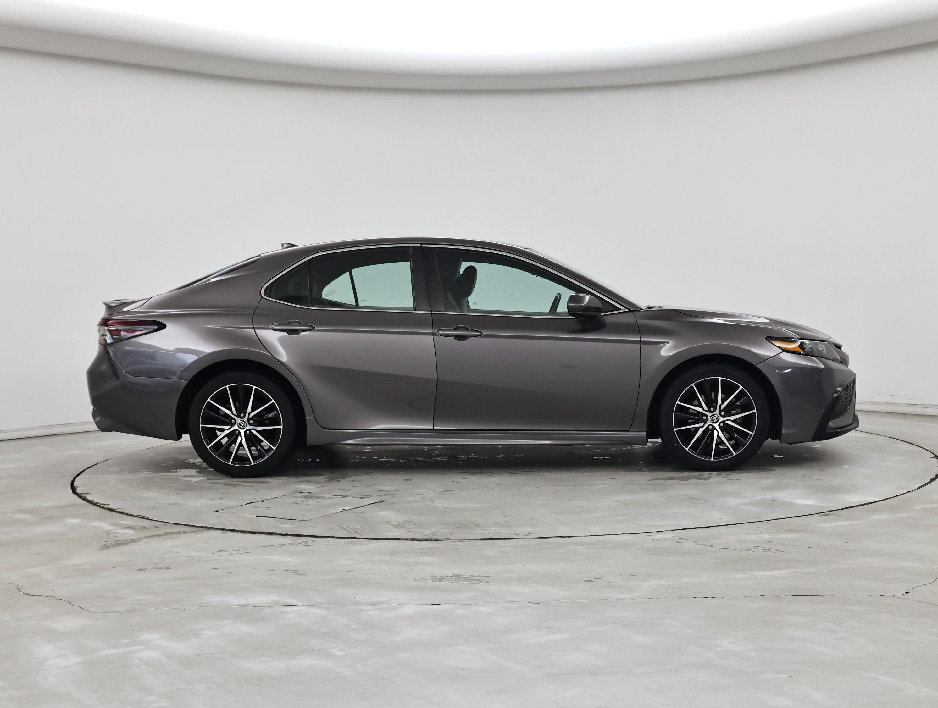 Thumbnail: 2021 Toyota Camry - 7