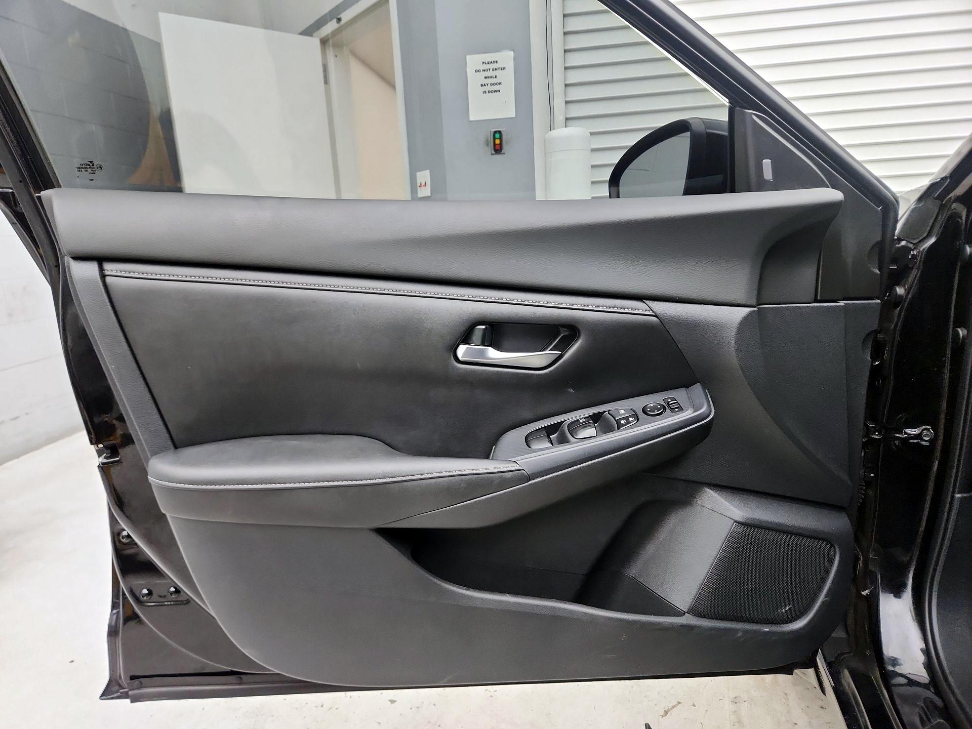 Thumbnail: 2020 Nissan Sentra - 12