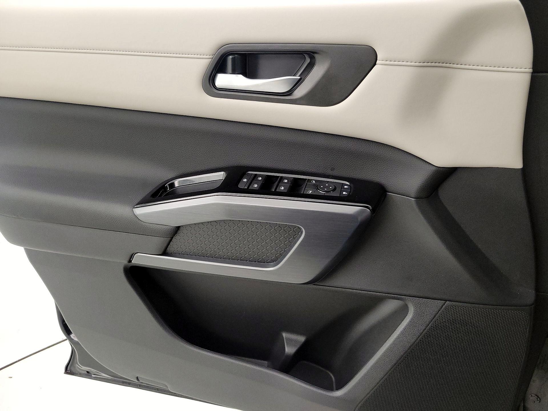 Thumbnail: 2025 Nissan Pathfinder - 12