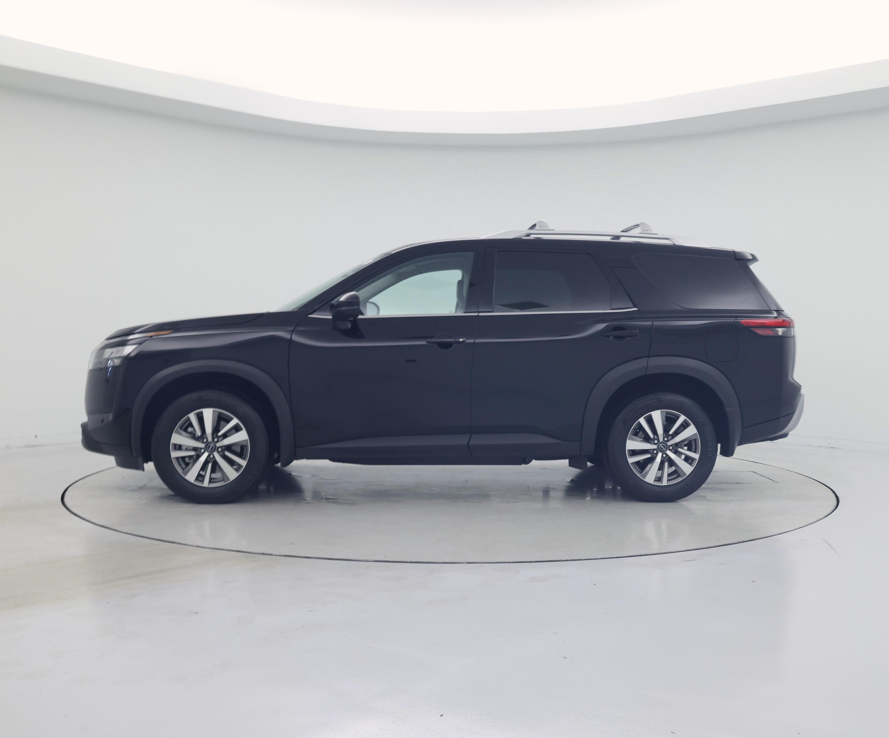 Thumbnail: 2025 Nissan Pathfinder - 3