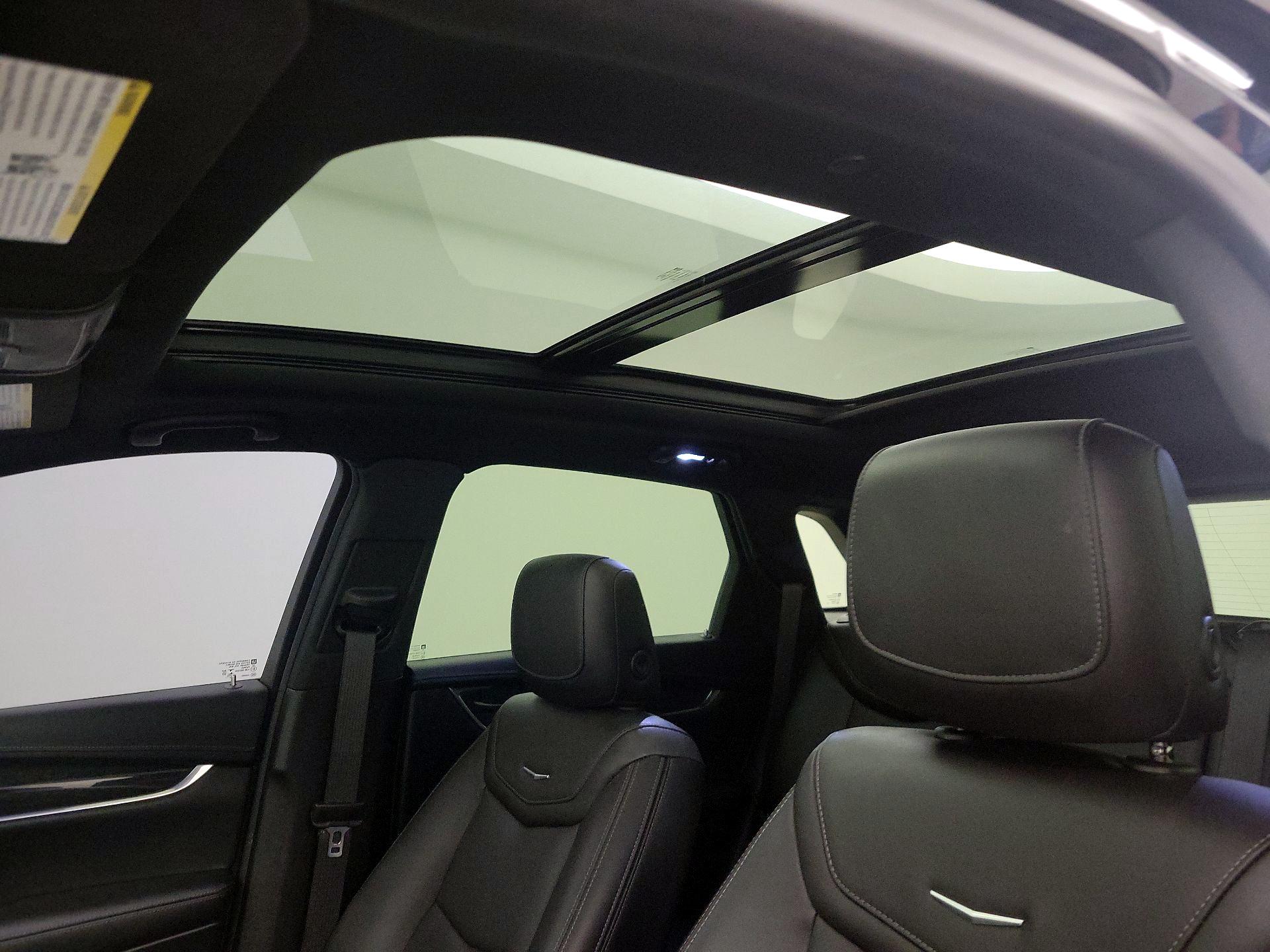 Thumbnail: 2021 Cadillac XT5 - 19