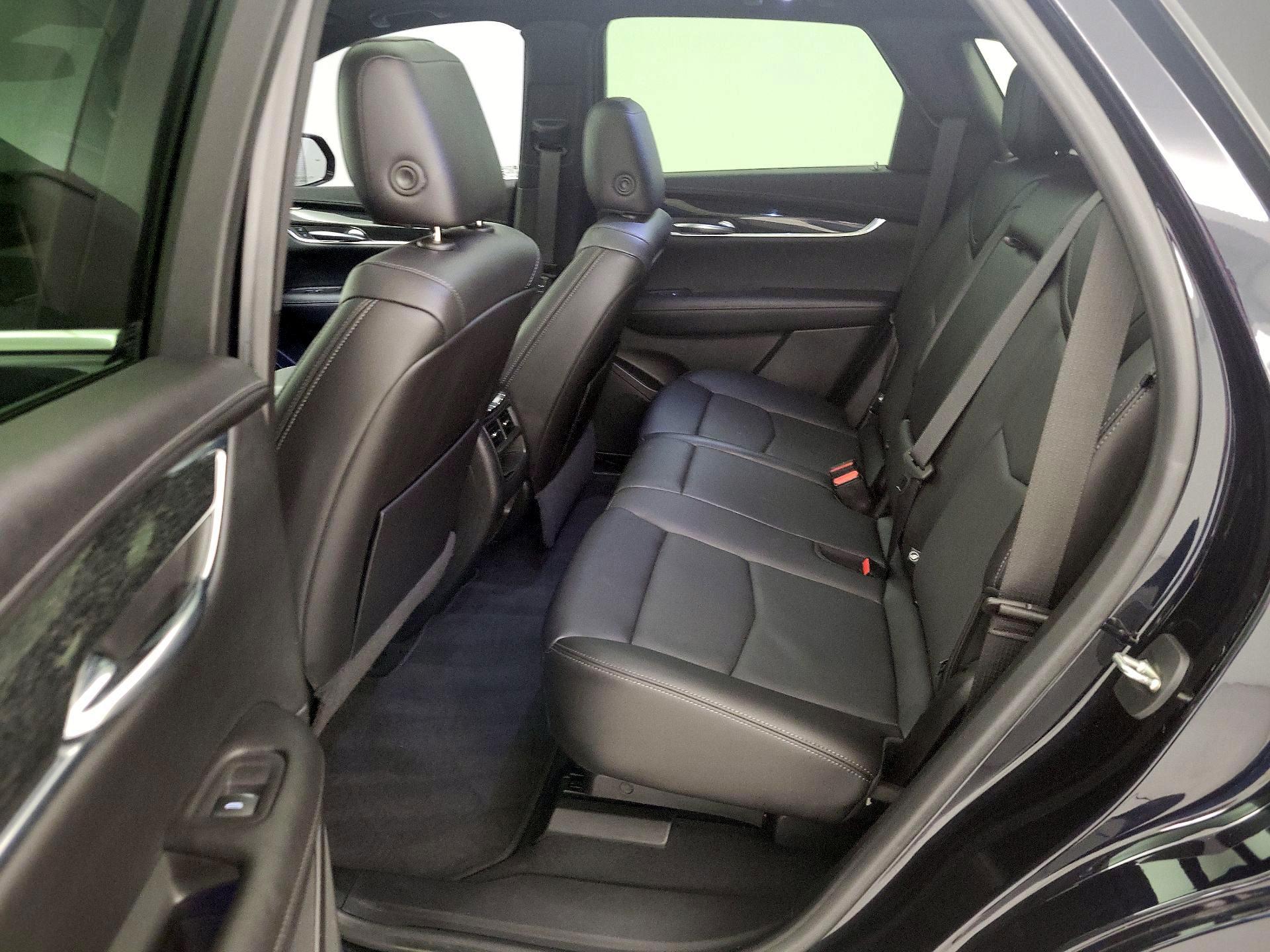 Thumbnail: 2021 Cadillac XT5 - 20