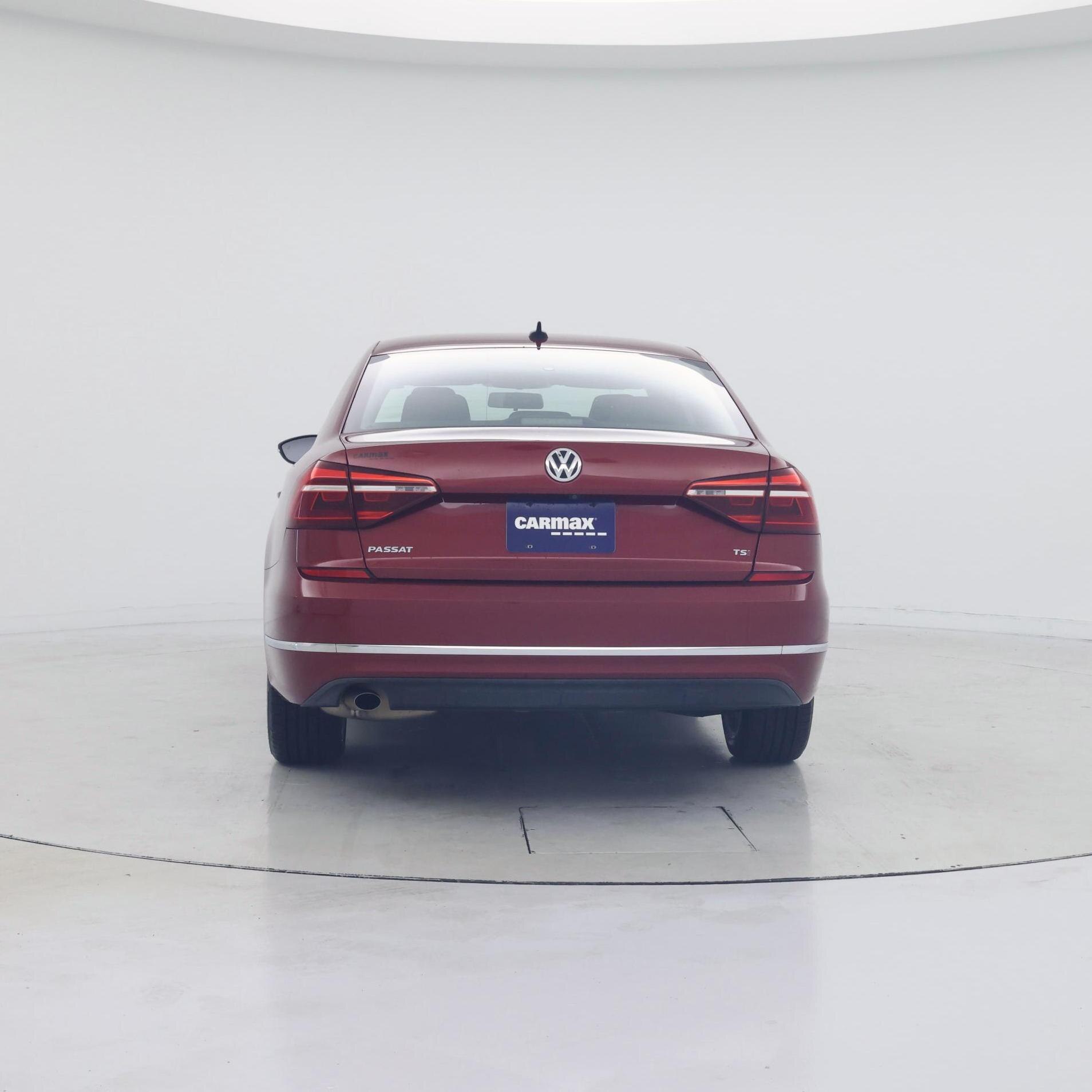 Thumbnail: 2019 Volkswagen Passat - 6
