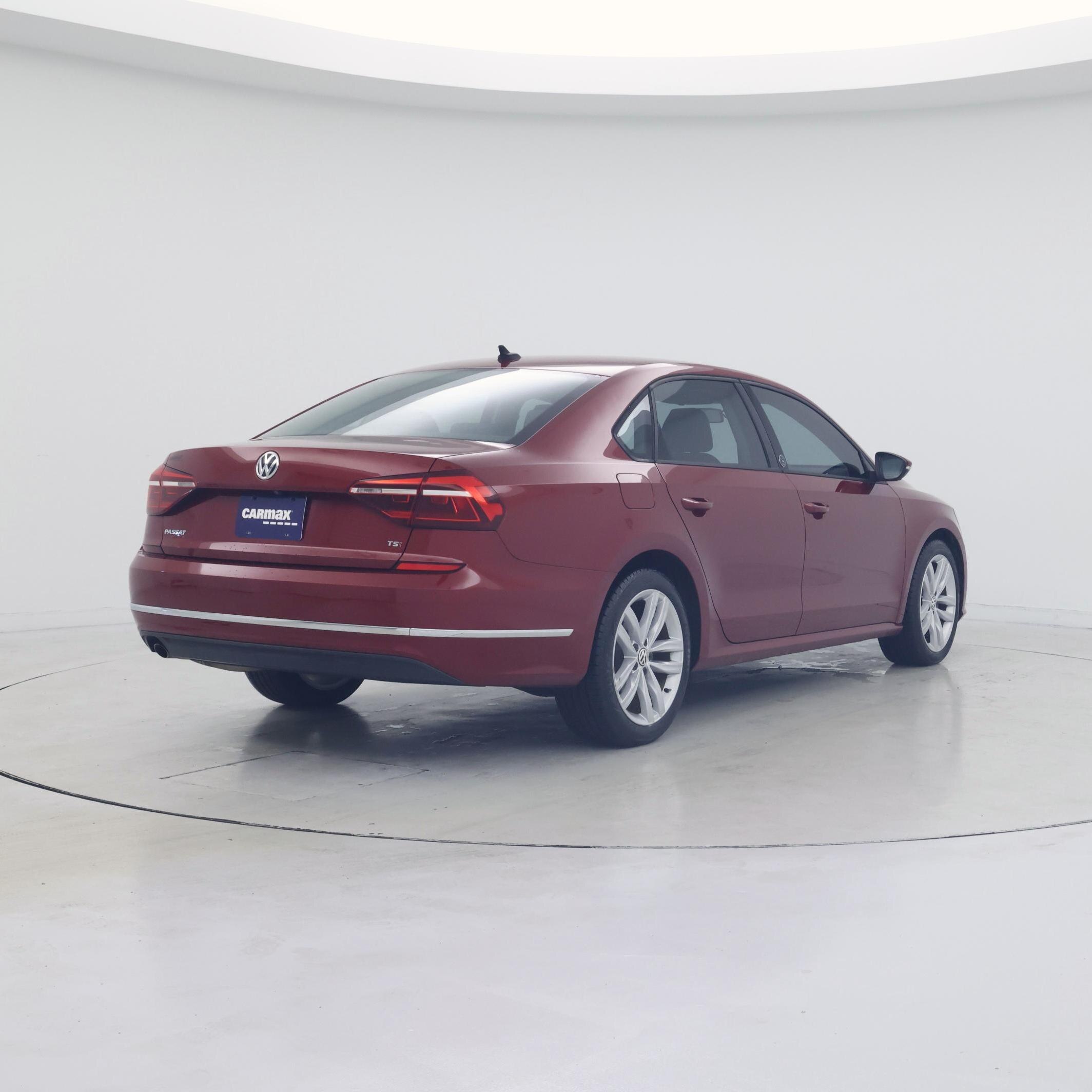 Thumbnail: 2019 Volkswagen Passat - 8