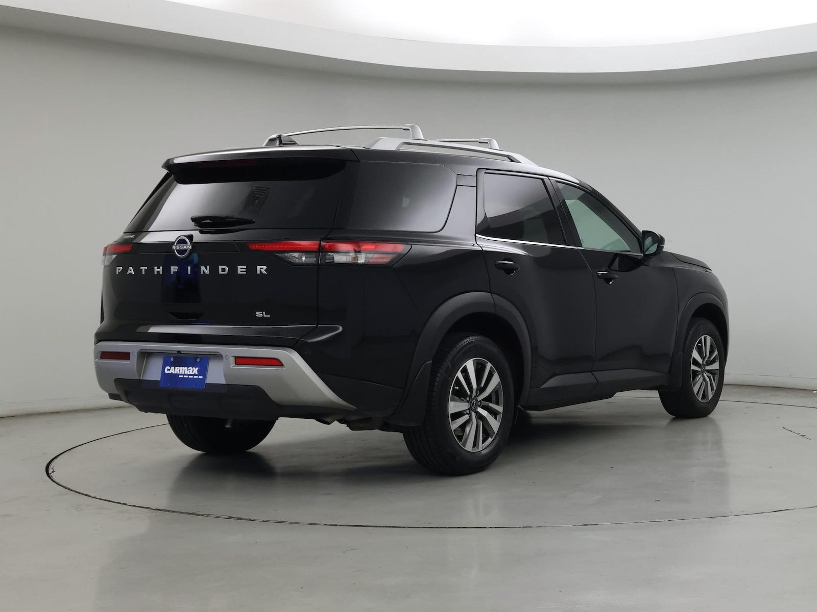 2025 Nissan Pathfinder SL - Photo 9