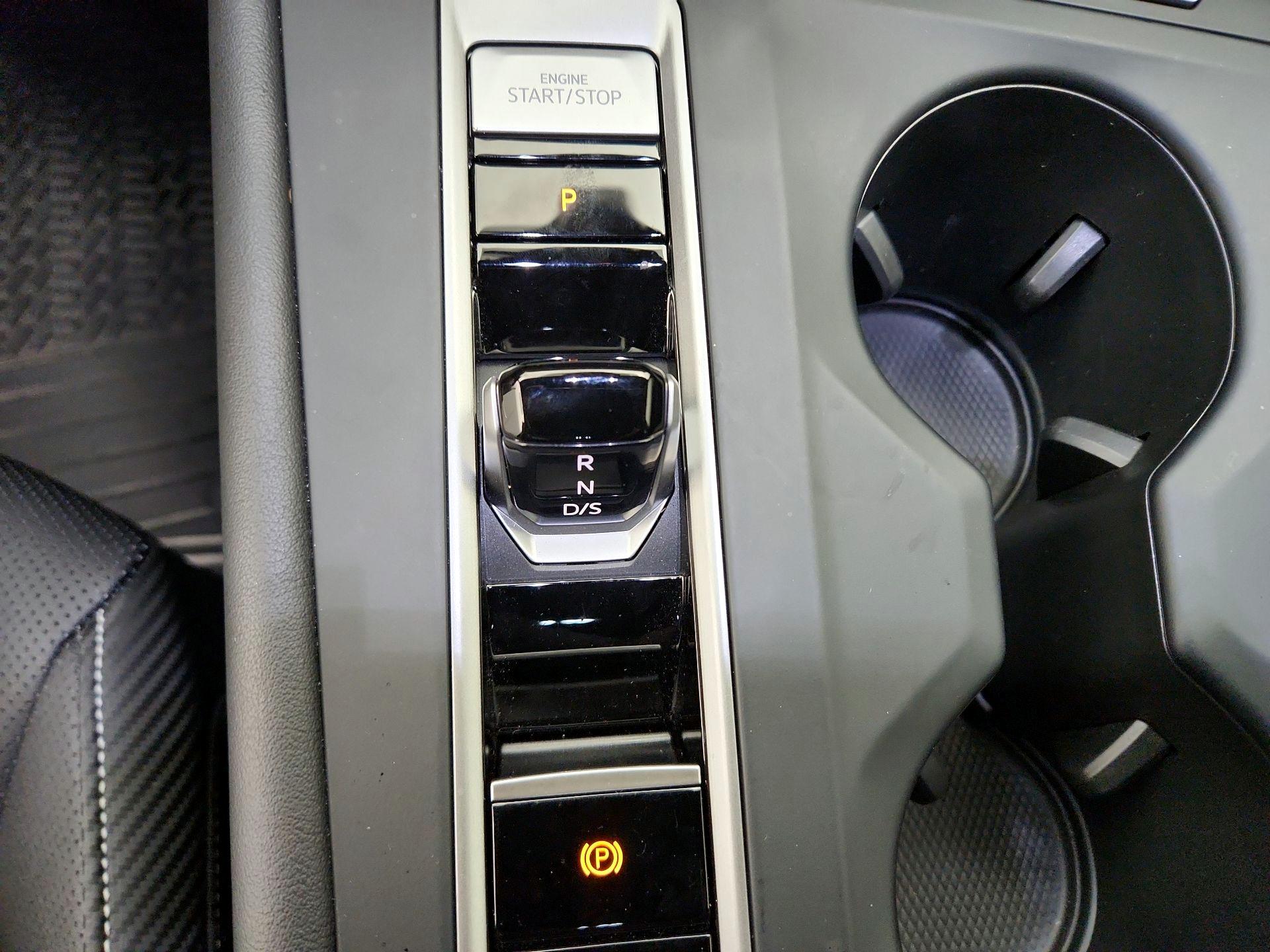 Thumbnail: 2024 Volkswagen Atlas - 17