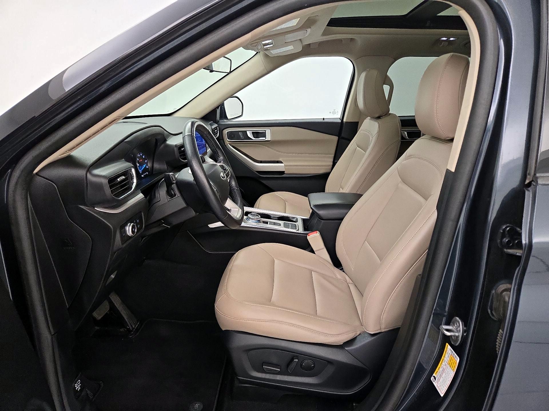 Thumbnail: 2023 Ford Explorer - 11
