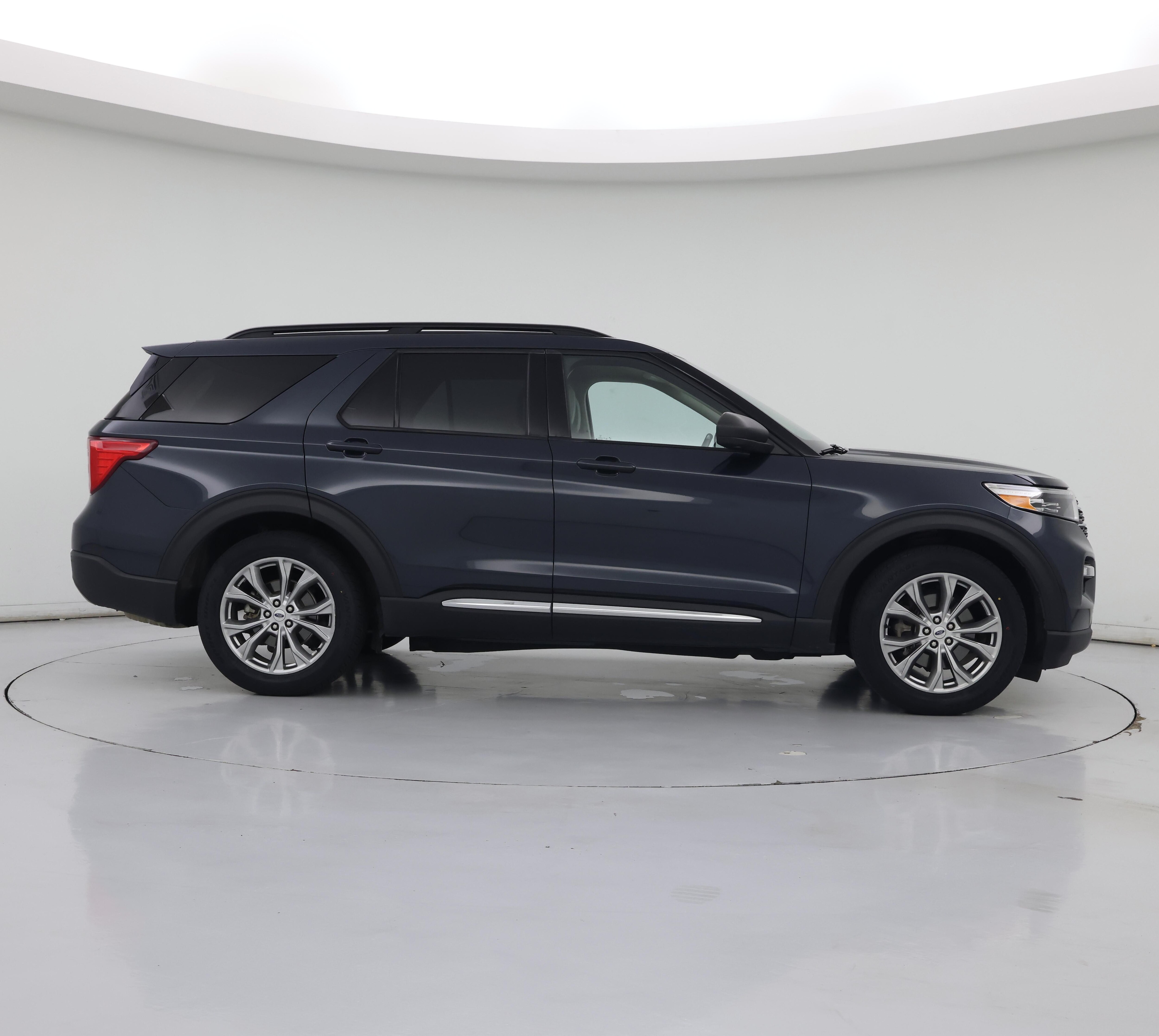 Thumbnail: 2023 Ford Explorer - 7