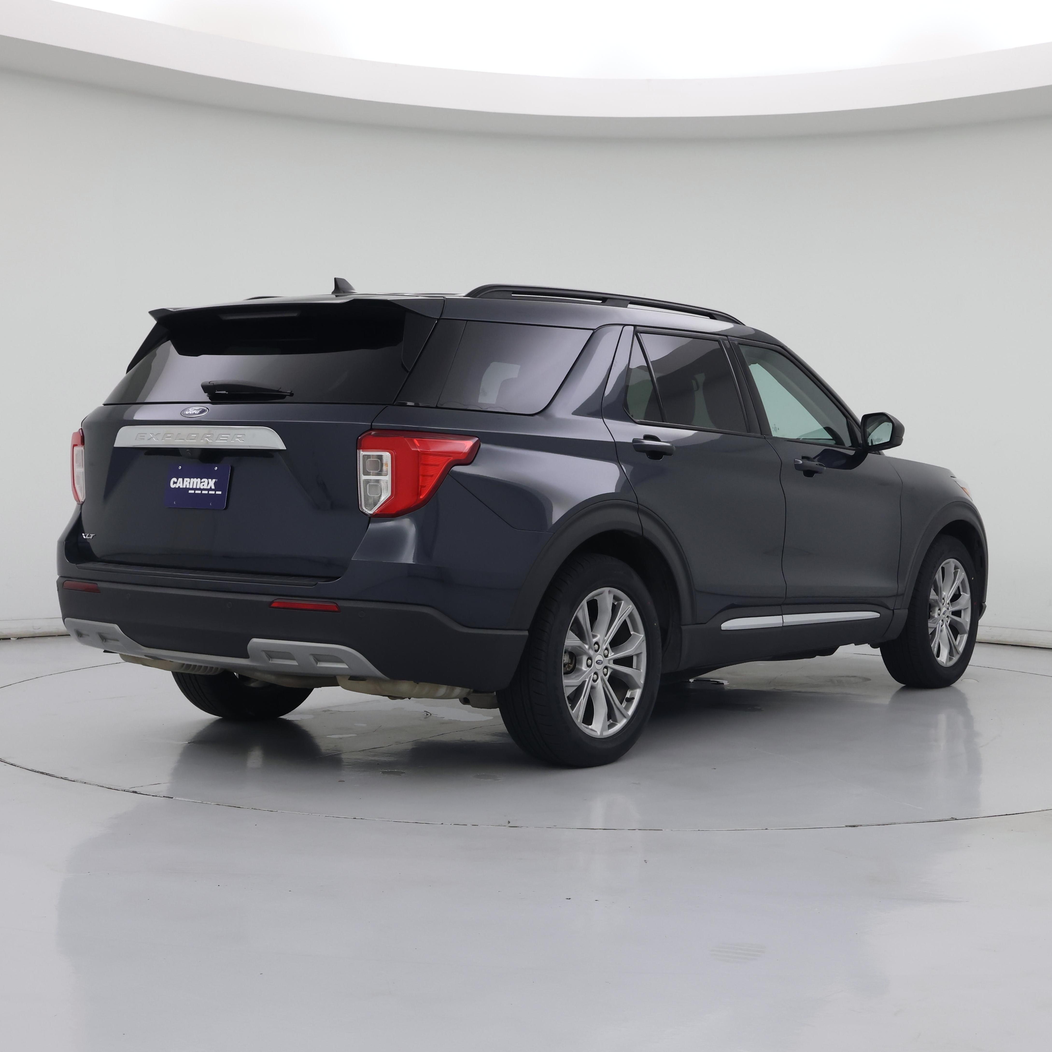 Thumbnail: 2023 Ford Explorer - 8