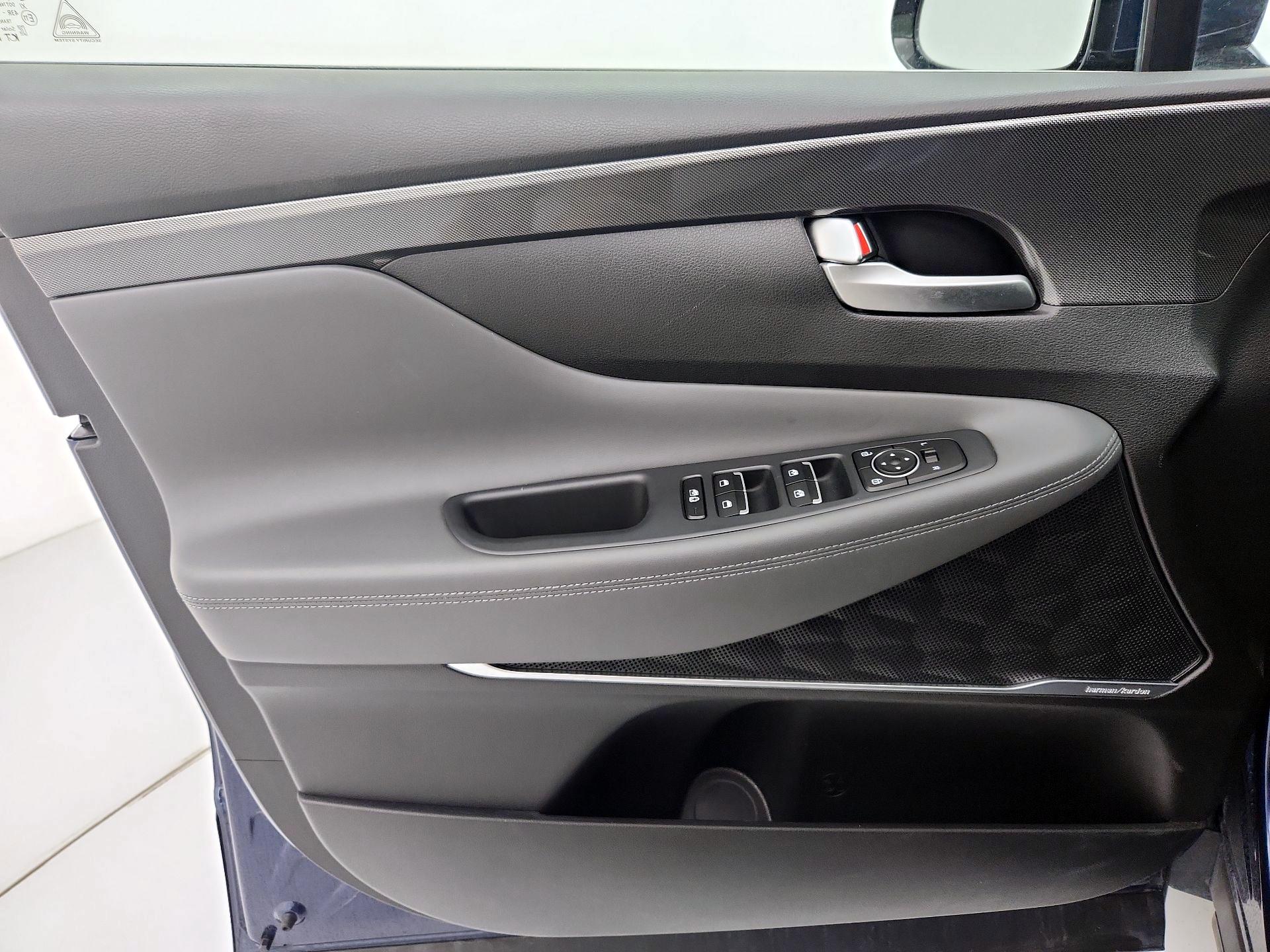 Thumbnail: 2023 Hyundai Santa Fe - 12