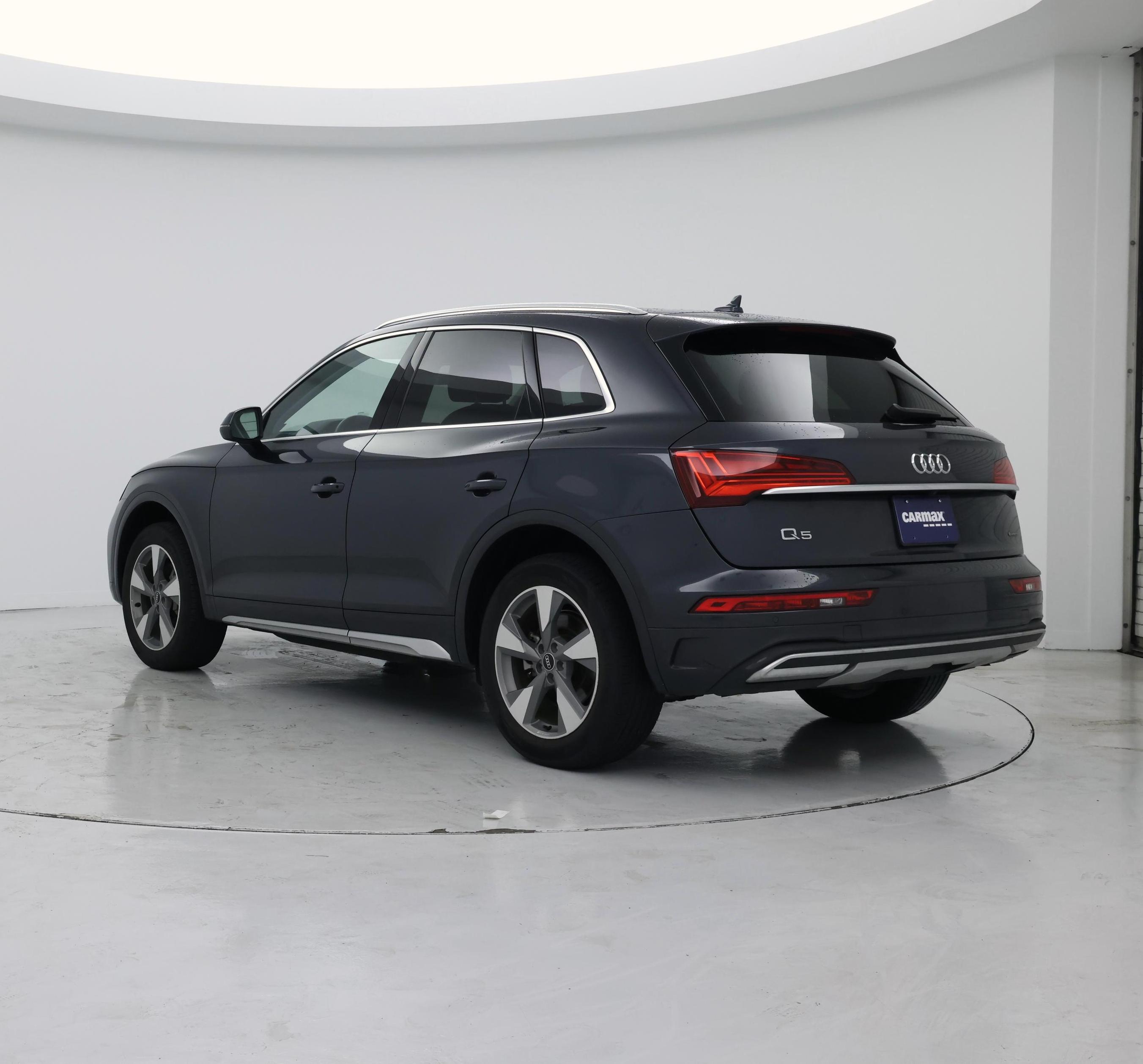 Thumbnail: 2023 Audi Q5 - 2