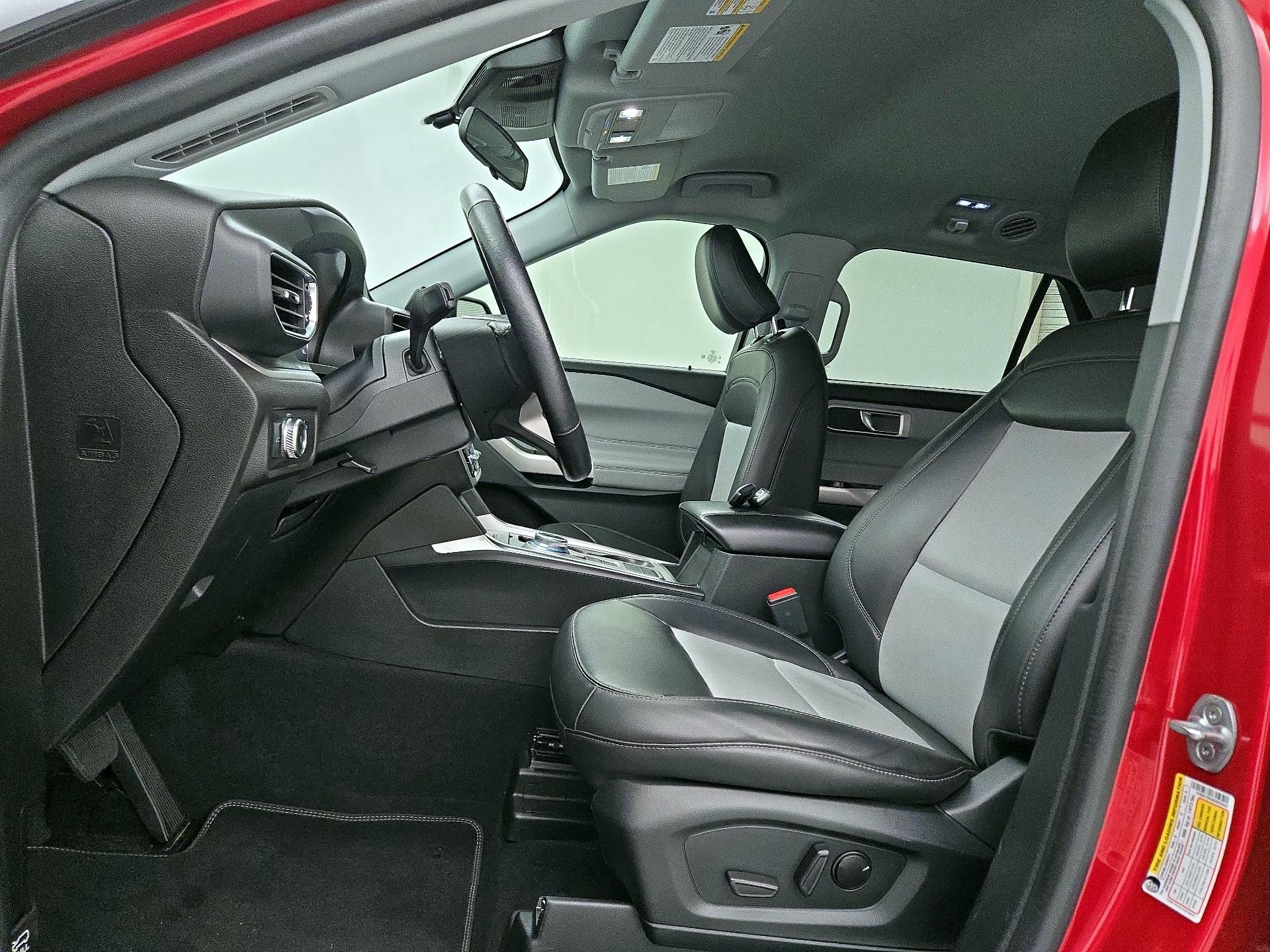 Thumbnail: 2022 Ford Explorer - 11