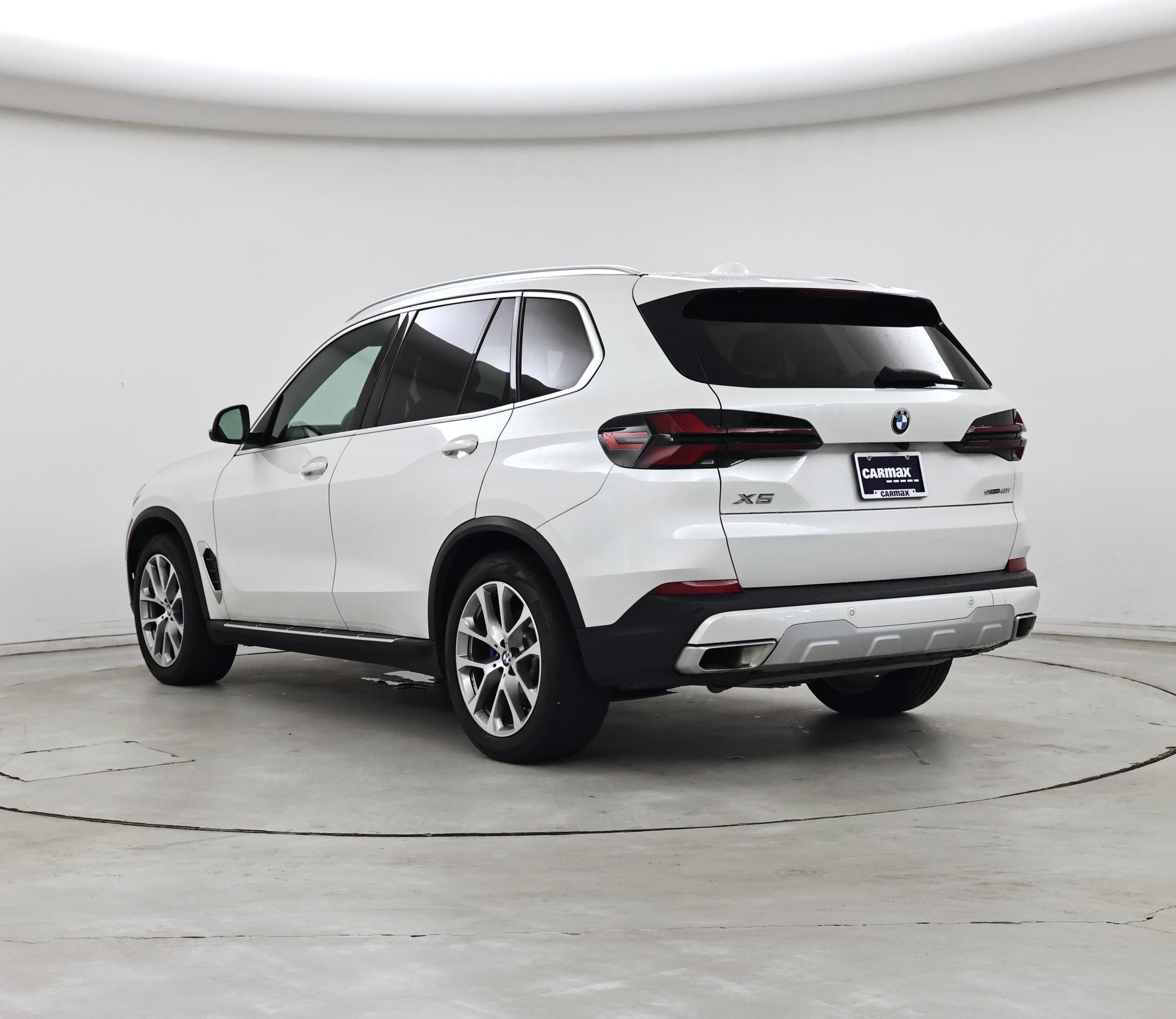 Thumbnail: 2025 BMW X5 - 2