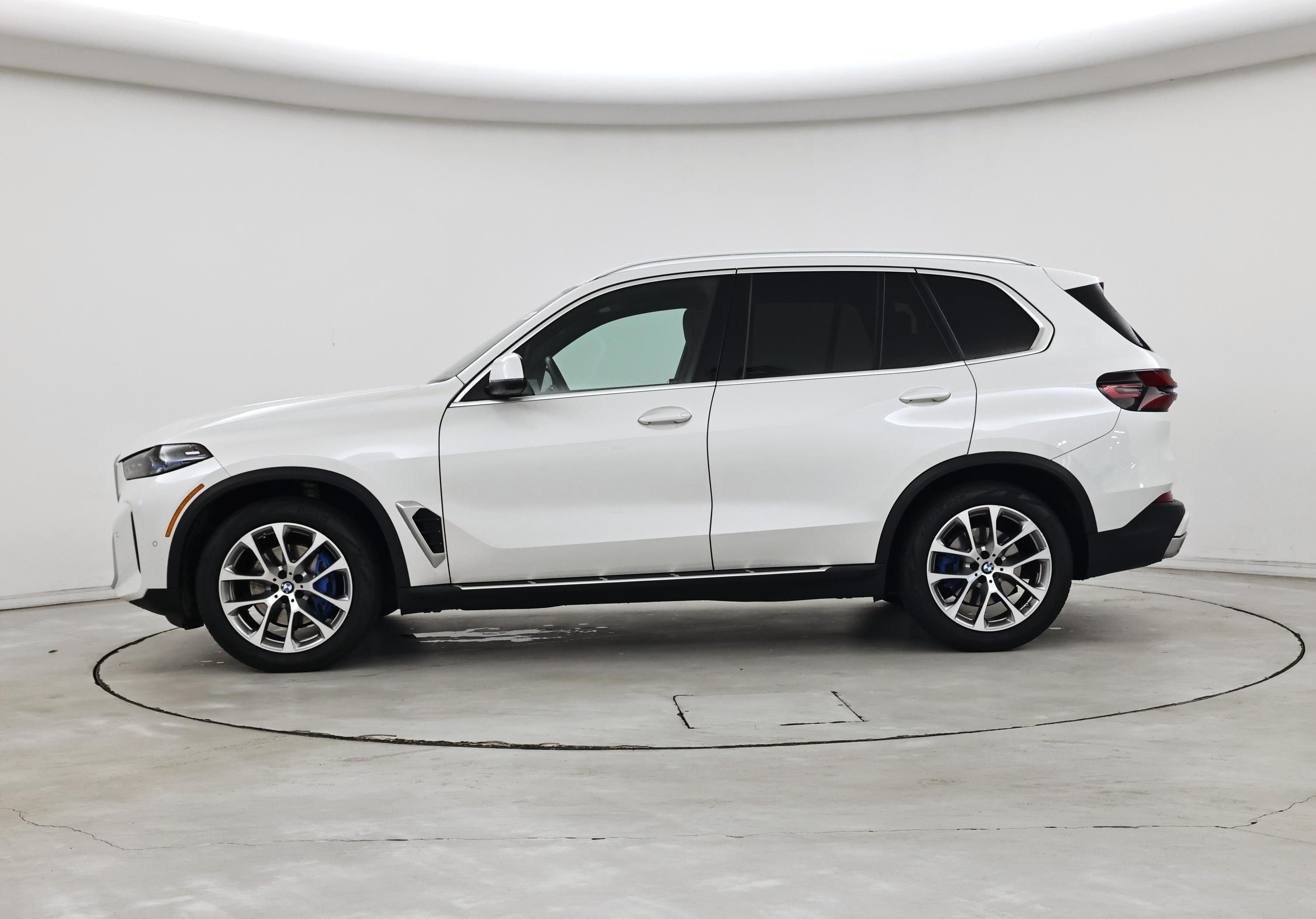Thumbnail: 2025 BMW X5 - 3