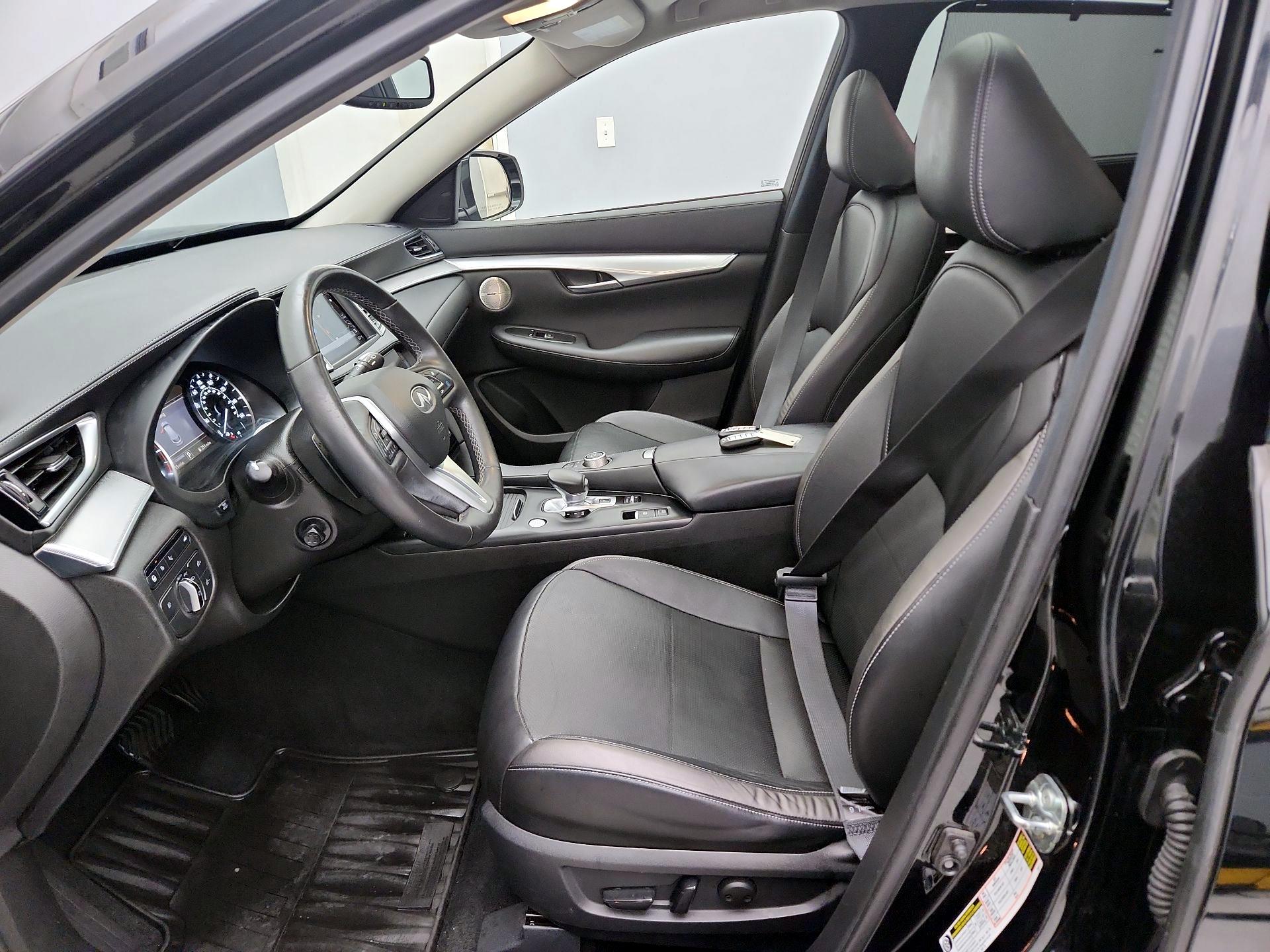 Thumbnail: 2021 INFINITI QX50 - 11