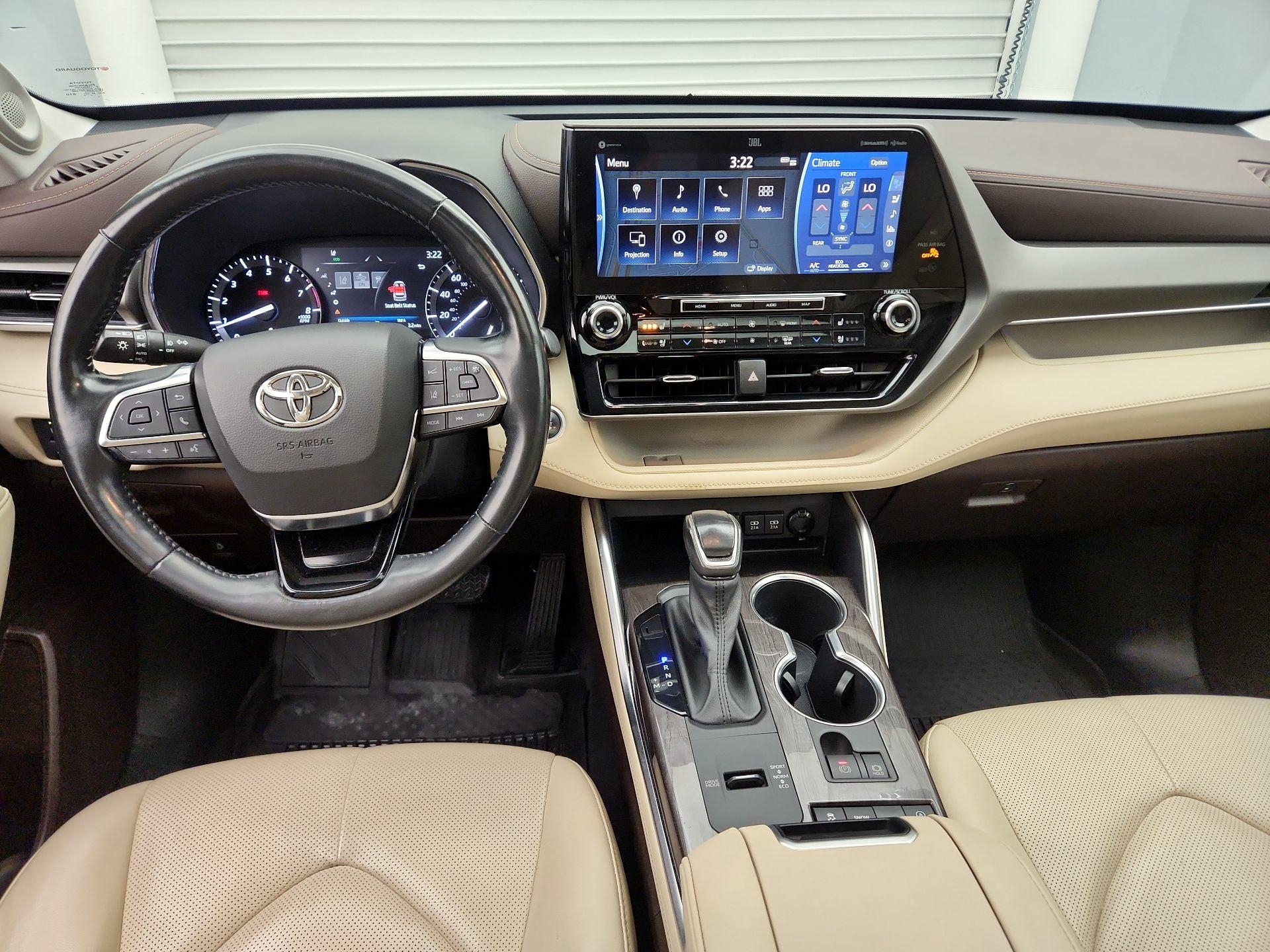 Thumbnail: 2021 Toyota Highlander - 9