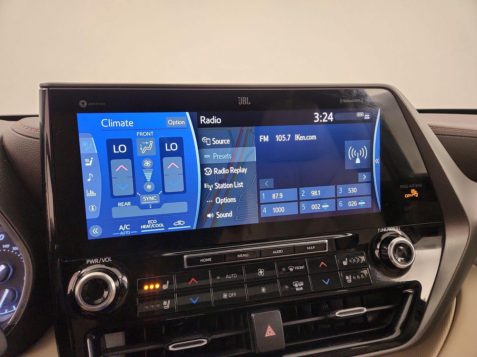 Thumbnail: 2021 Toyota Highlander - 16