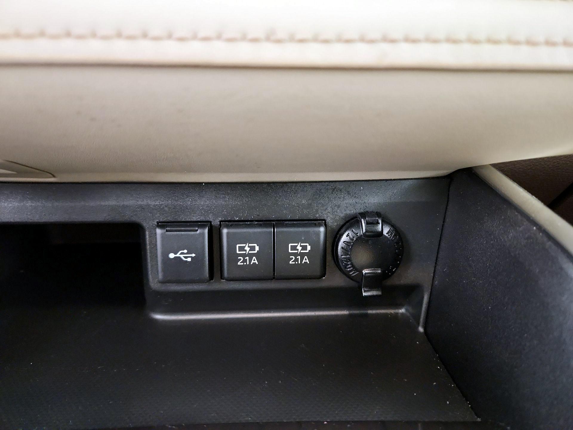 Thumbnail: 2021 Toyota Highlander - 19