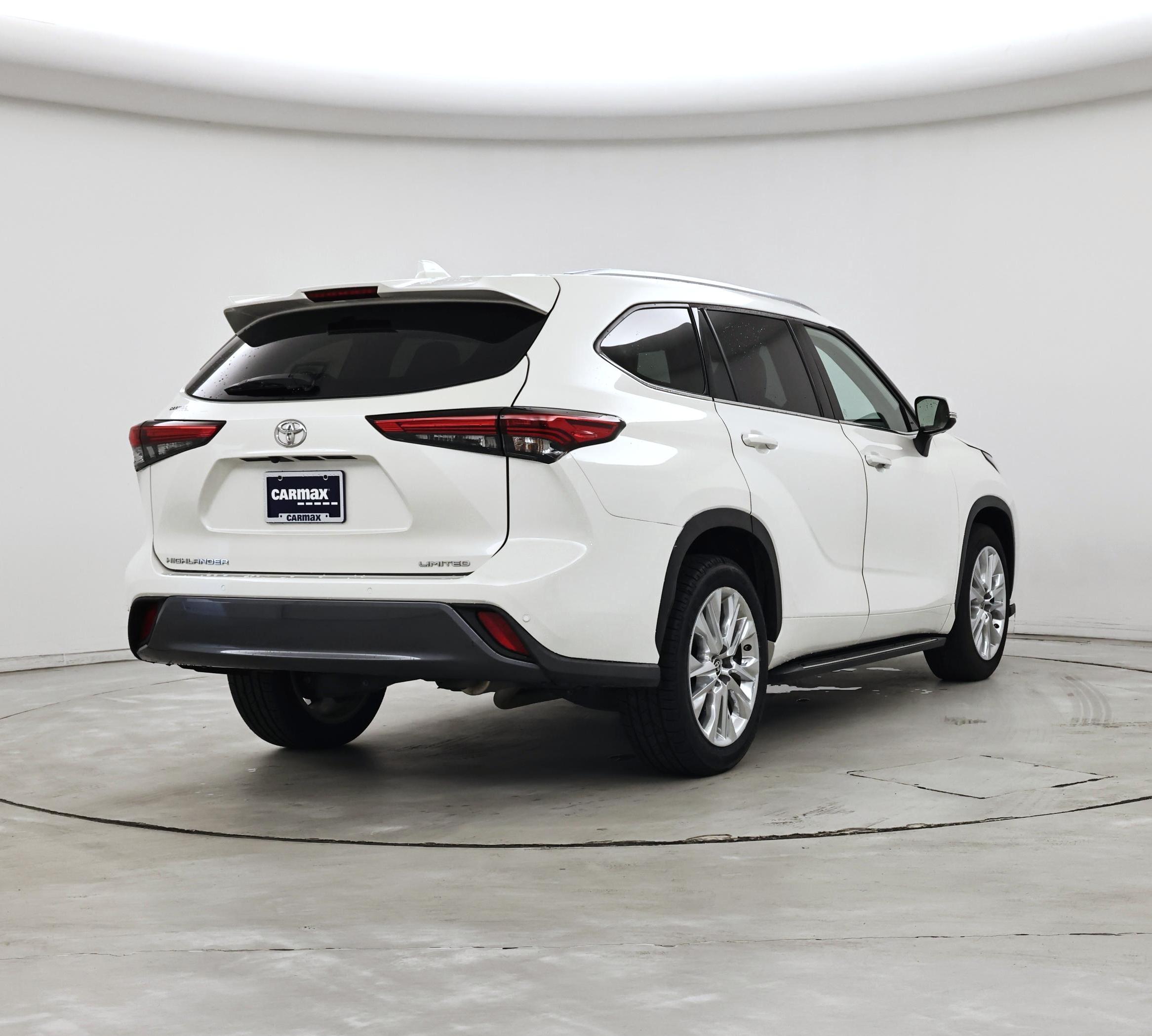 Thumbnail: 2021 Toyota Highlander - 8
