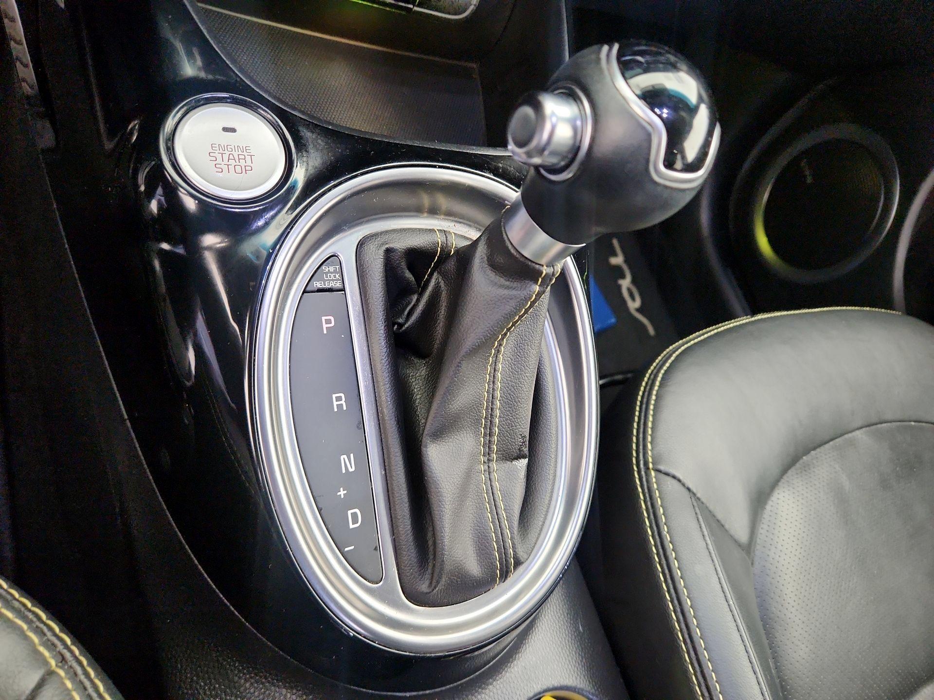 Thumbnail: 2015 Kia Soul - 18