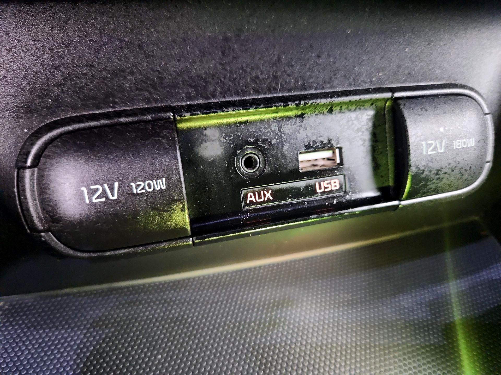 Thumbnail: 2015 Kia Soul - 19