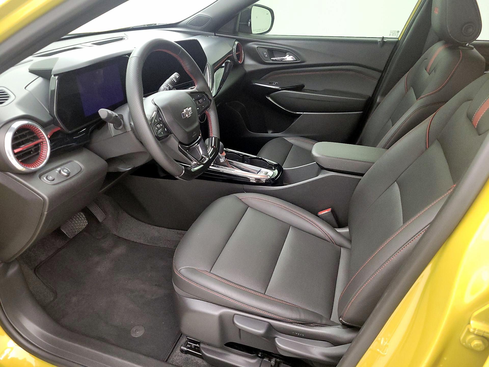 Thumbnail: 2024 Chevrolet Trax - 11