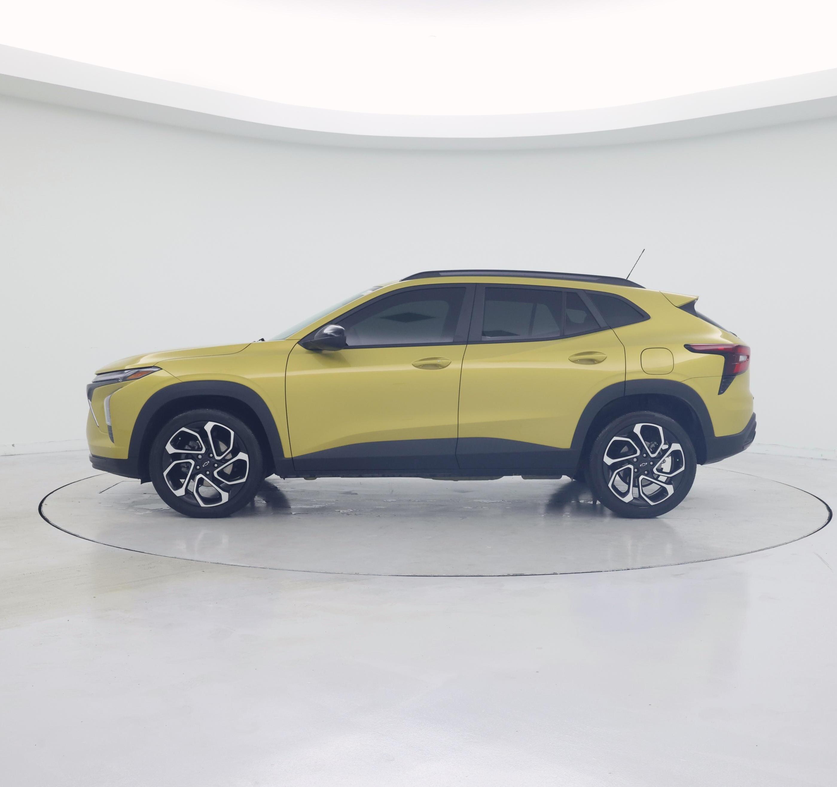 Thumbnail: 2024 Chevrolet Trax - 3