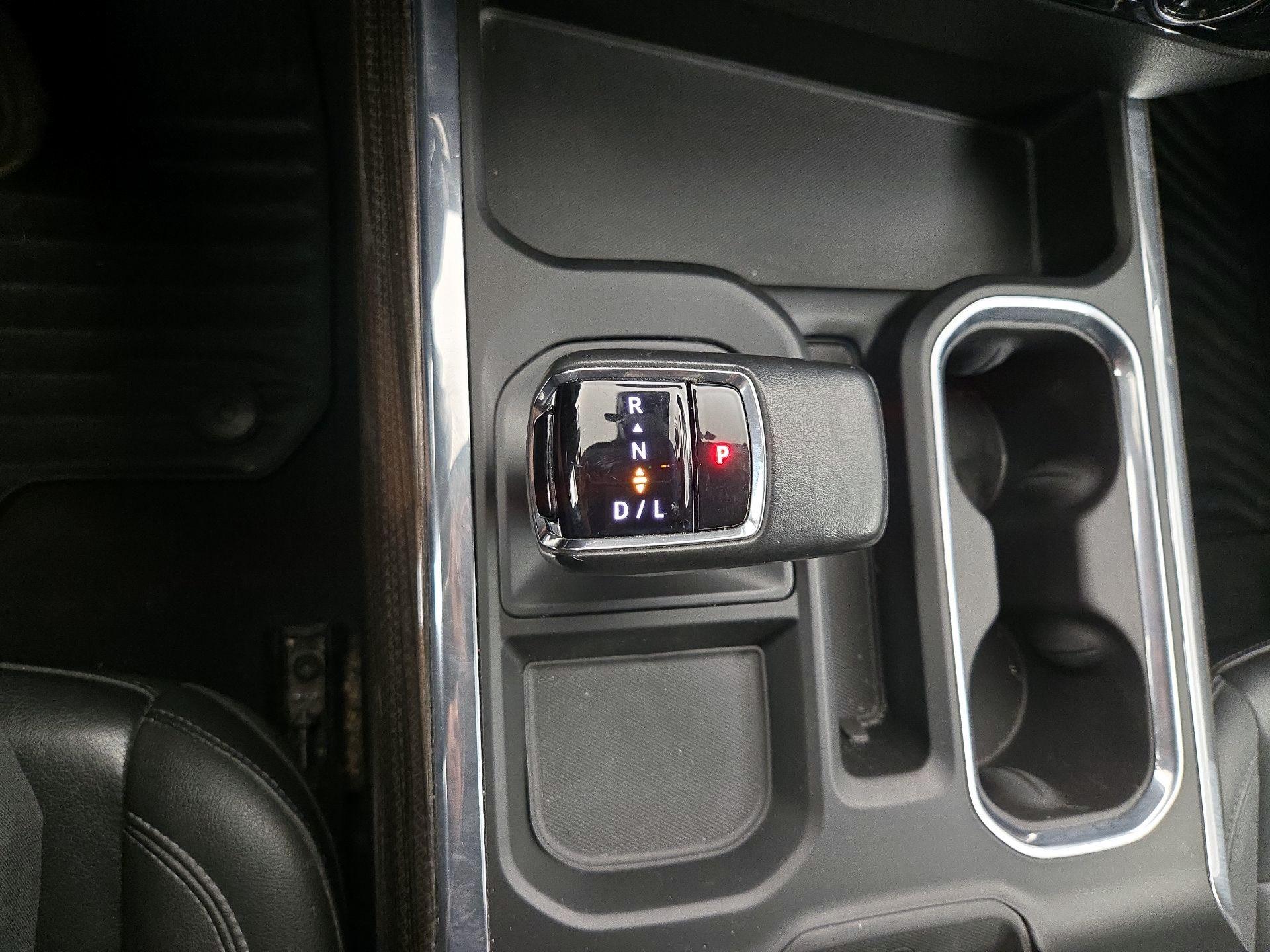 Thumbnail: 2023 Chevrolet Silverado 1500 - 17