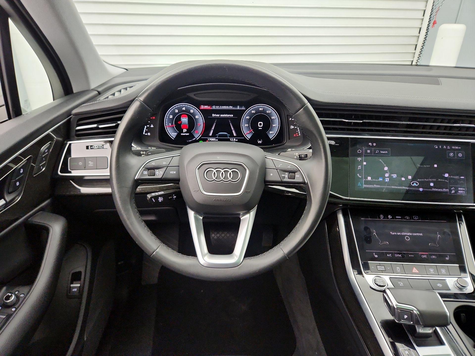 Thumbnail: 2023 Audi Q7 - 10